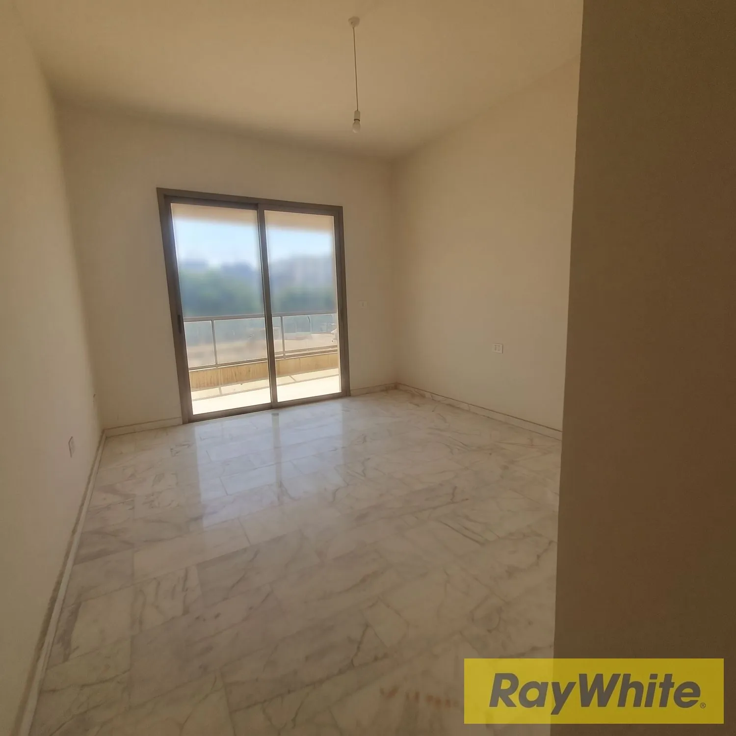 200 Sqm Office For Rent – Jisr El Basha — photo 5