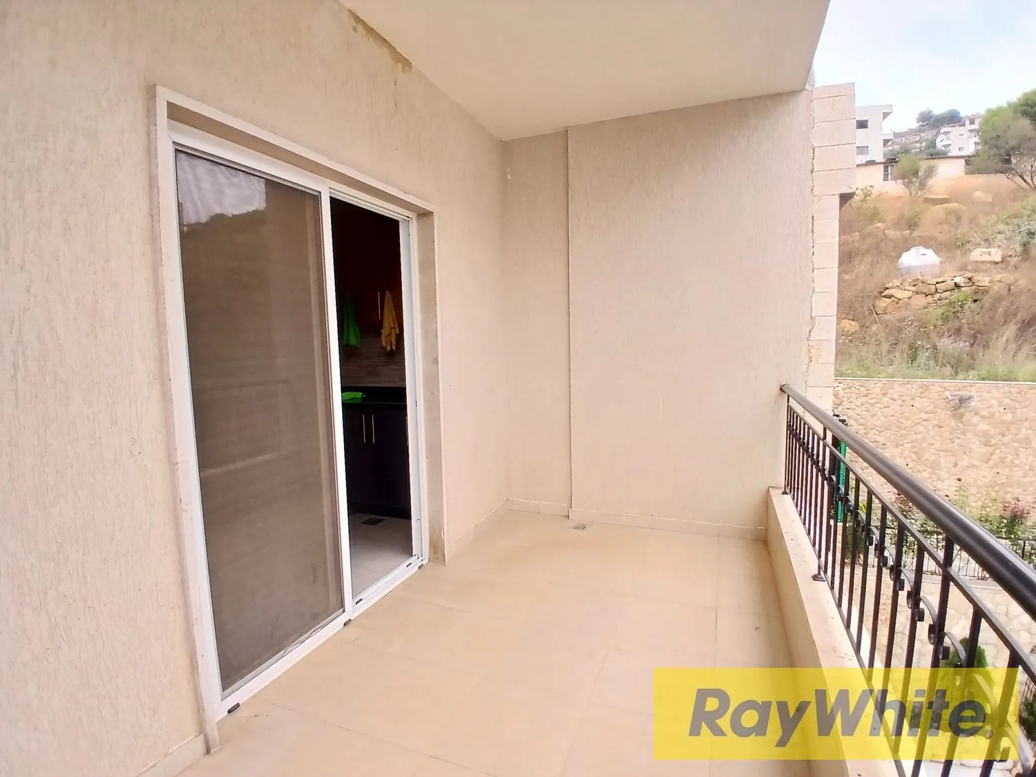 Brand – New Apartment For Sale – Aley — الصورة 2