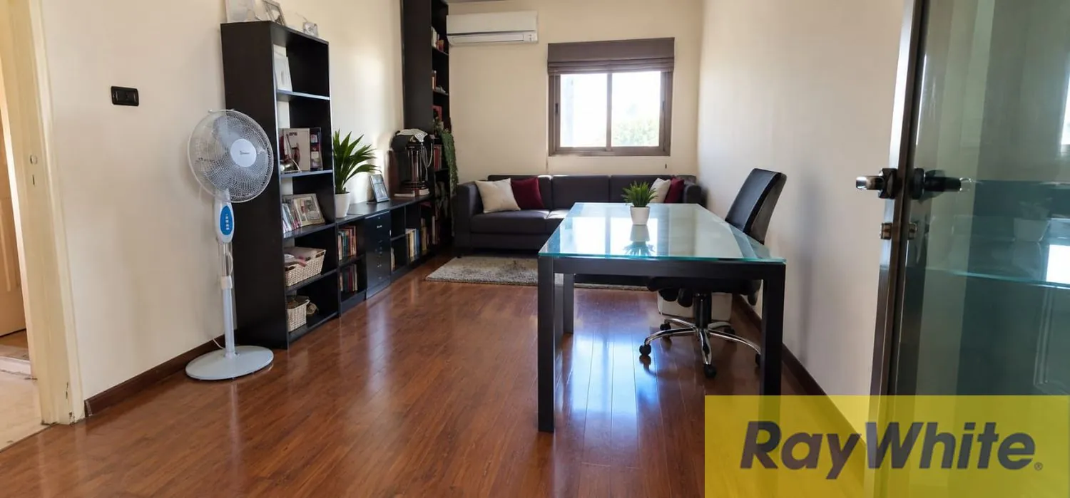 Apartment For Sale In Tariq Al Jdideh — الصورة 2