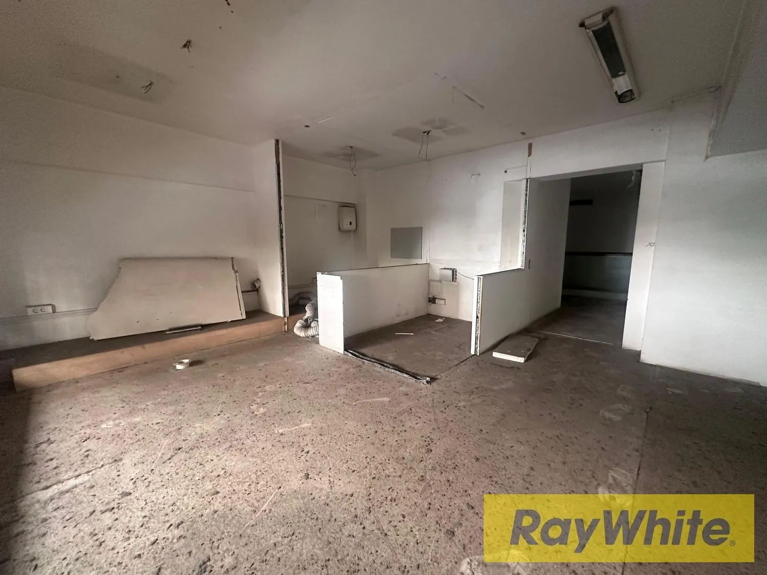 Premium Showroom For Rent – Downtown Beirut — الصورة 5