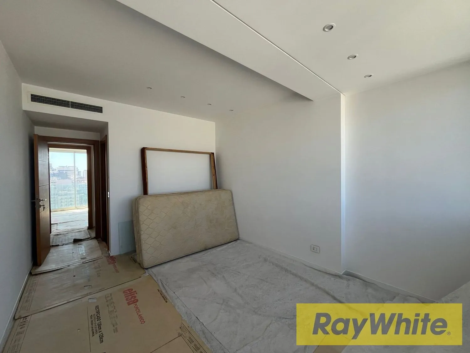 Apartment For Sale In Verdun — الصورة 2