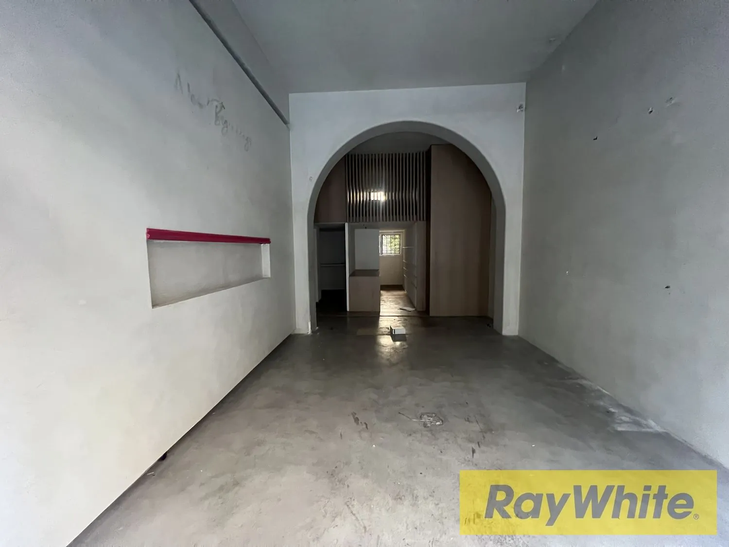 Shop For Rent In Achrafieh – 60 Sqm — photo 4