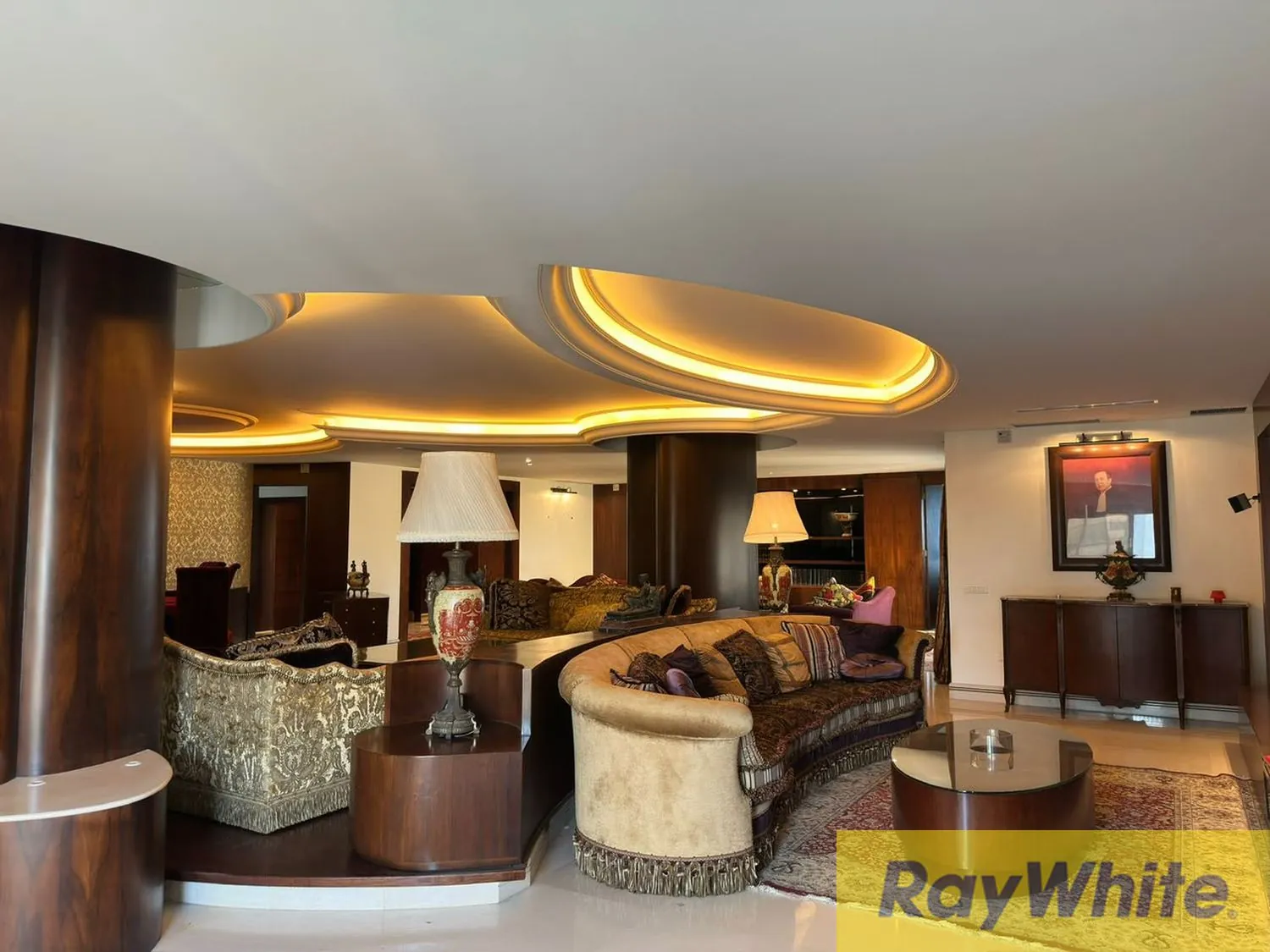 Luxury Renovated Apartment For Sale In Koraytem