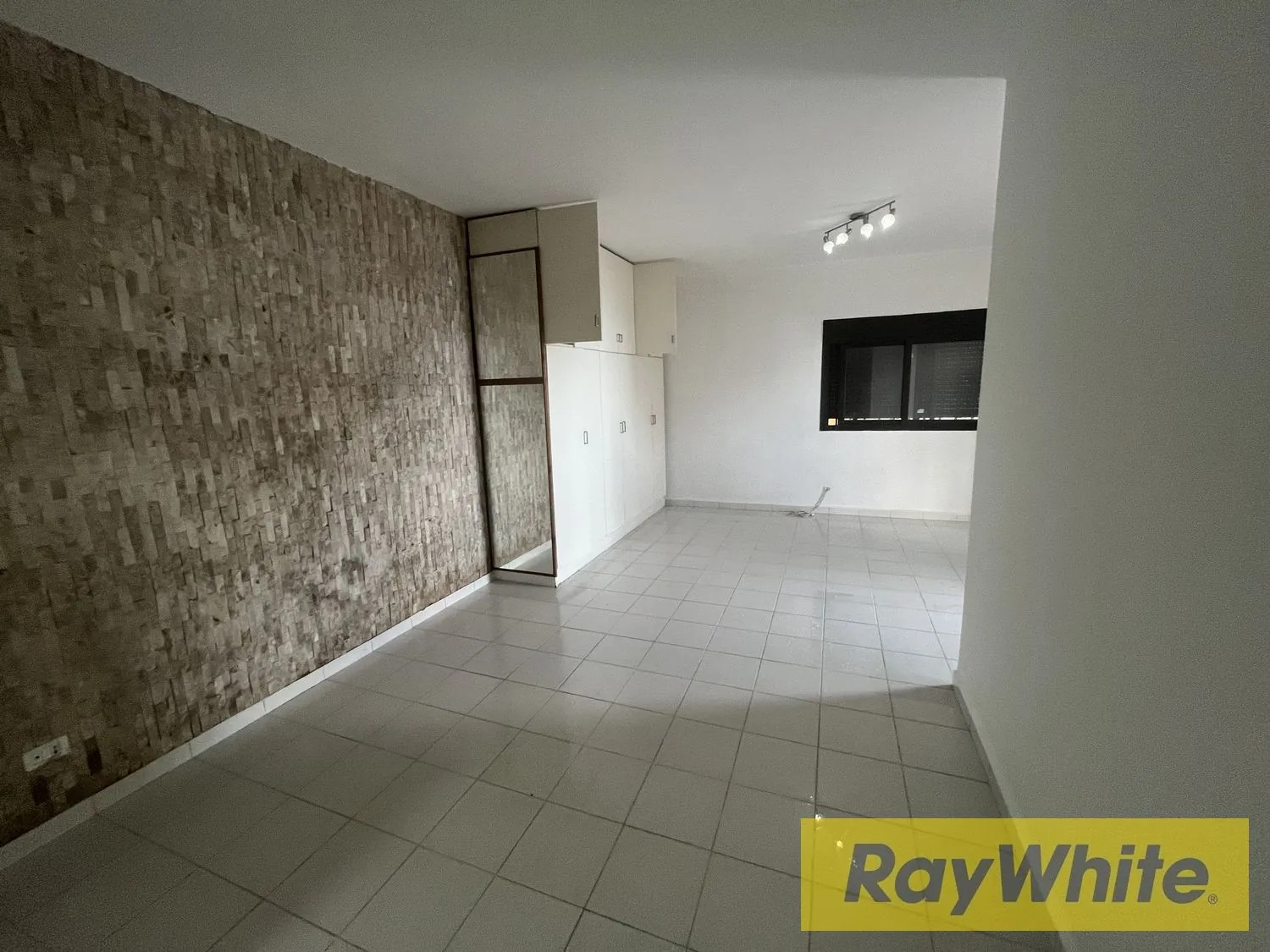 Apartment With Terrace For Rent In Ain Saadeh — الصورة 5