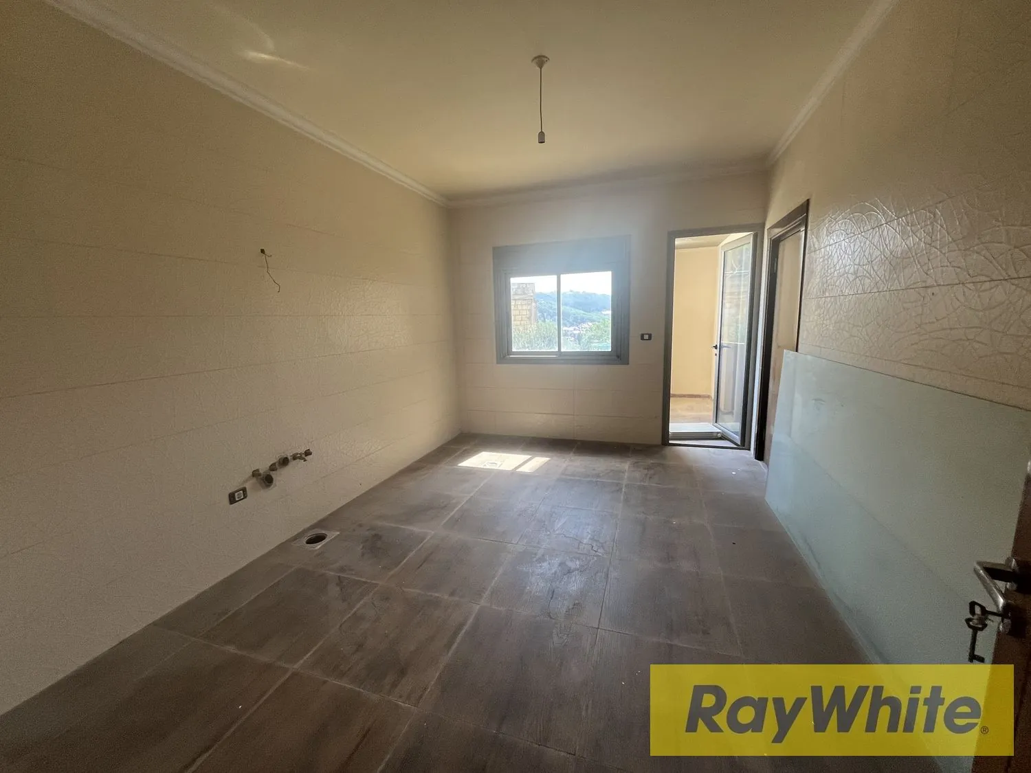 Apartment With Terrace For Sale In Ain Saadeh — الصورة 5