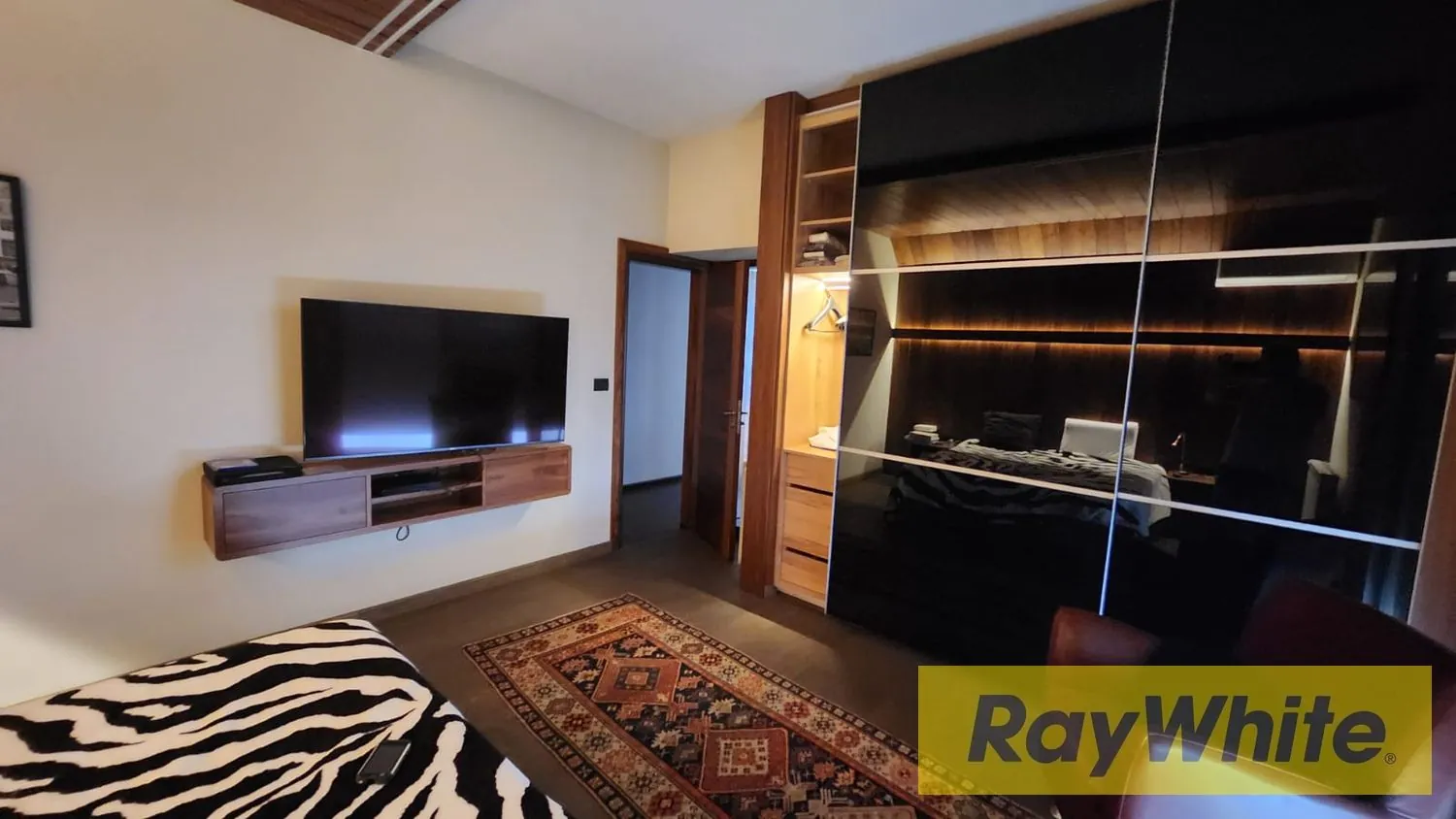 Furnished Apartment For Rent | Roof Terrace — photo 4