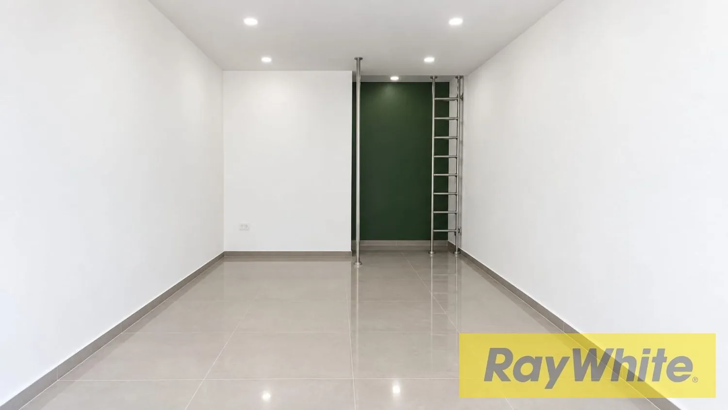 Shop For Rent In Achrafieh Sursock — photo 2