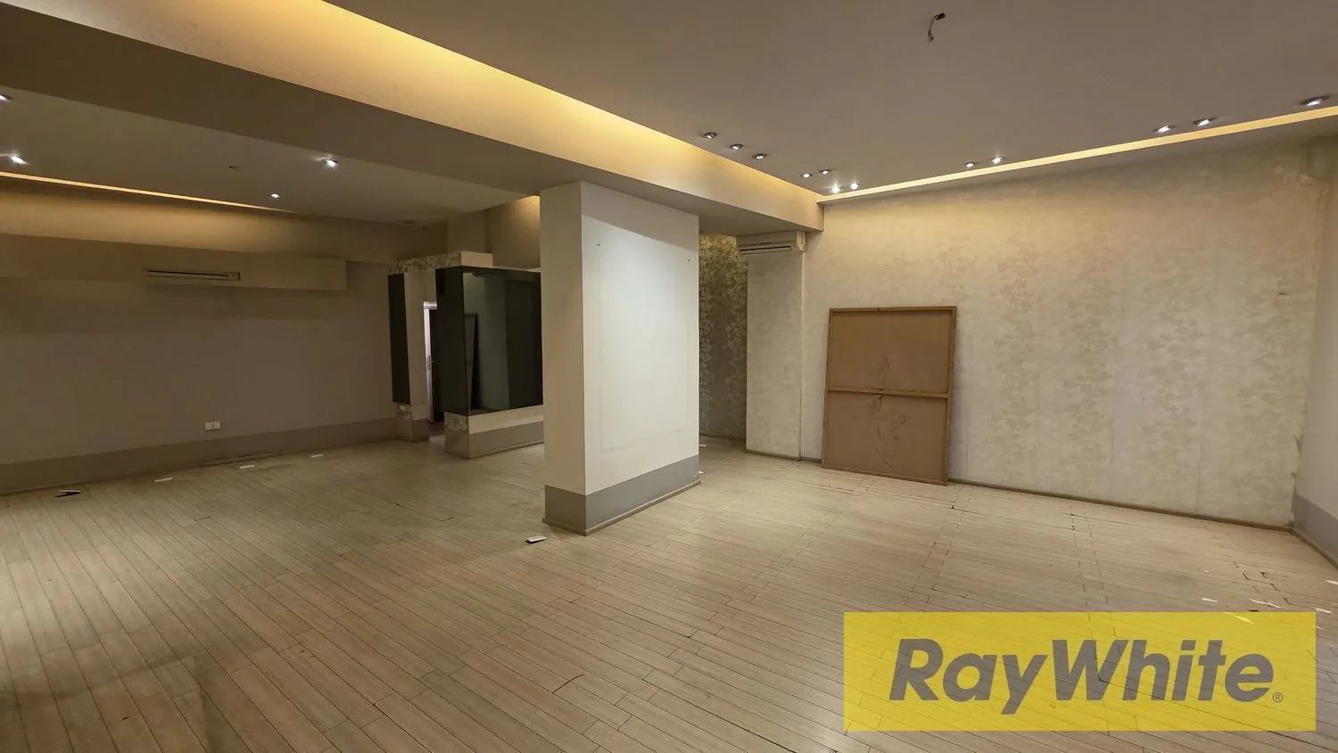 Shop For Rent In Achrafieh Sursock — photo 4
