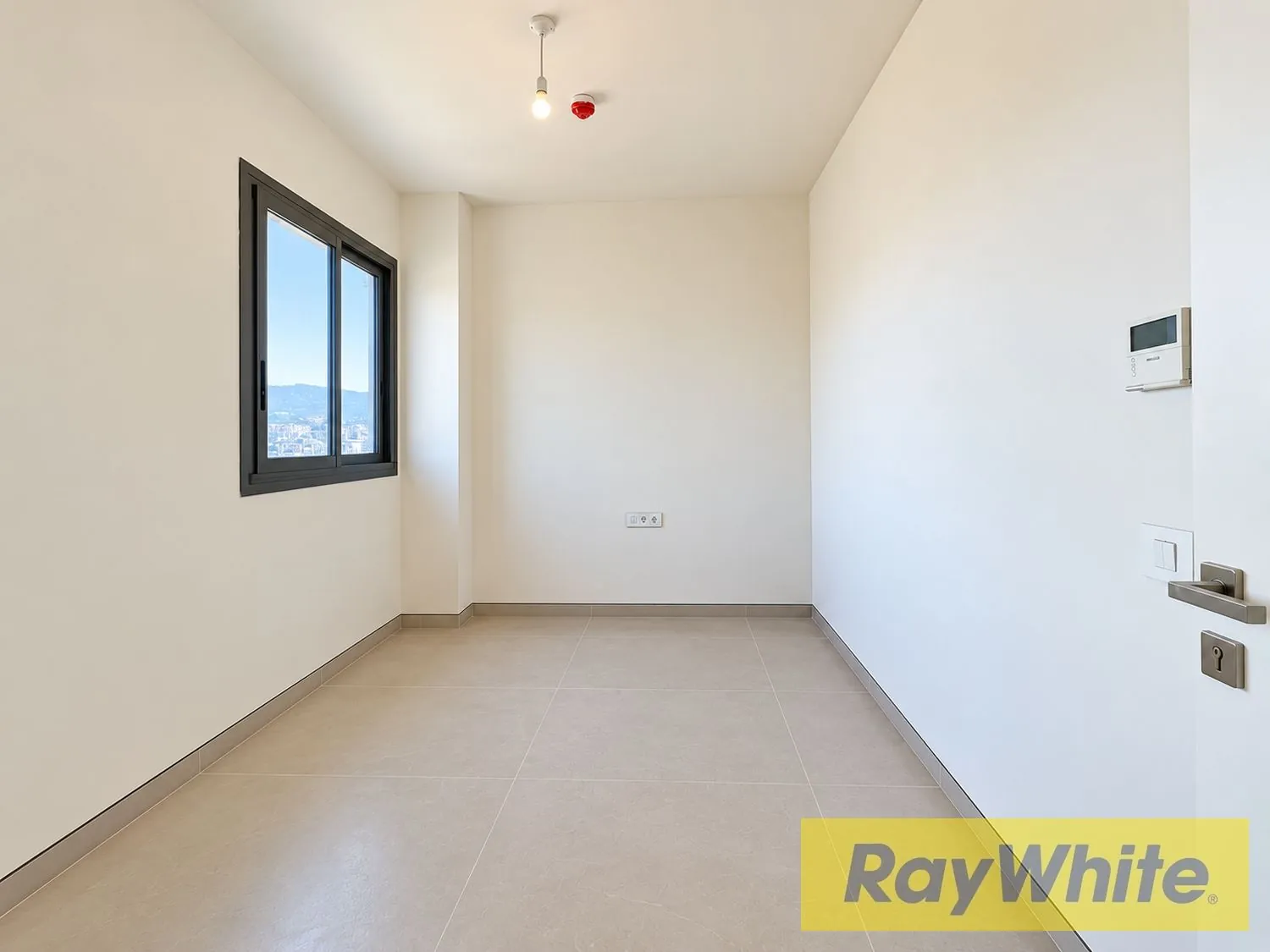 Modern 130 Sqm Simplex For Sale – Dekwaneh — photo 4