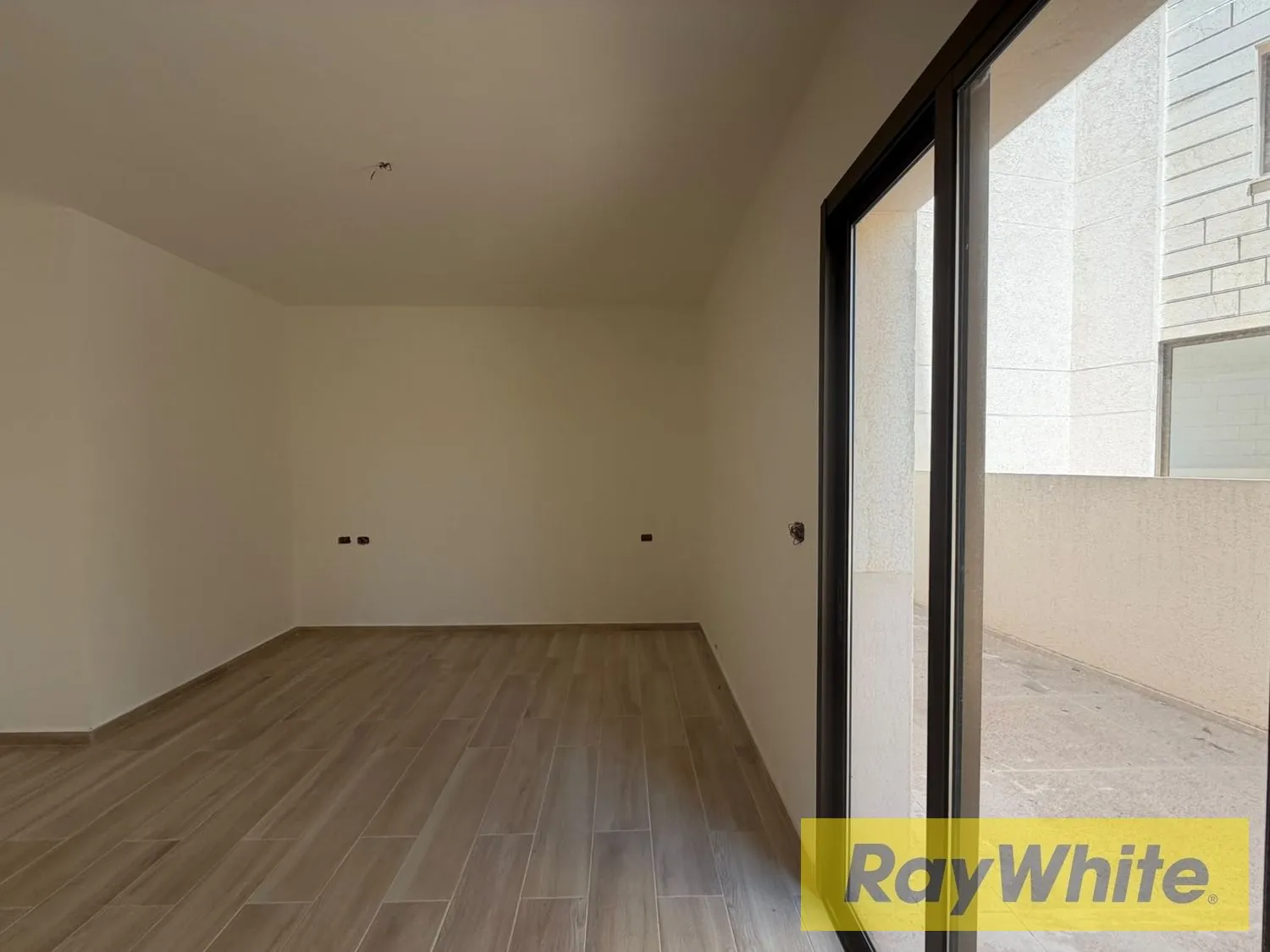 Apartment With Terrace For Sale – Daher El Sawan | Mountain View — الصورة 2