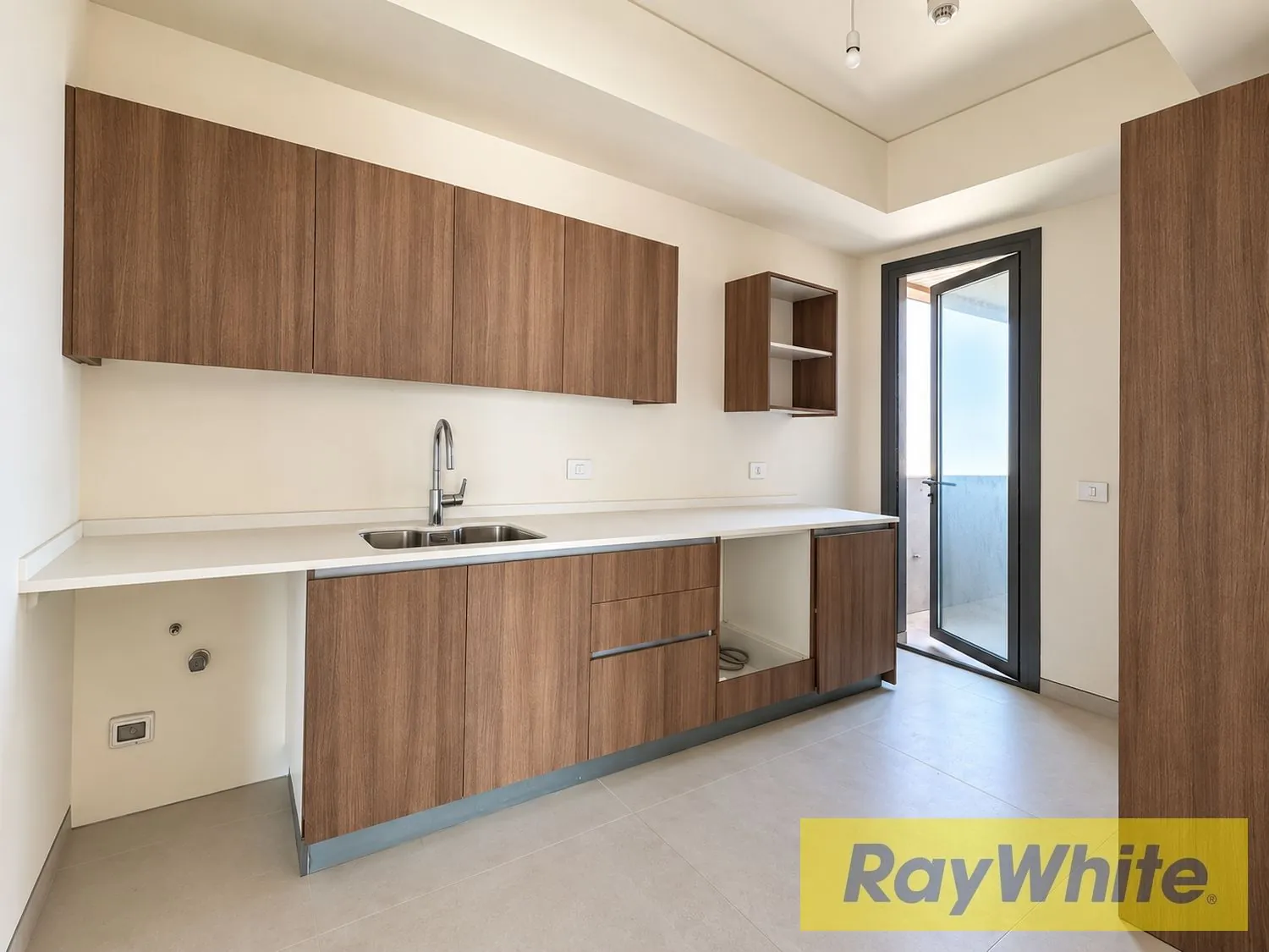 Modern 170 Sqm Simplex For Sale- Dekwaneh — photo 3