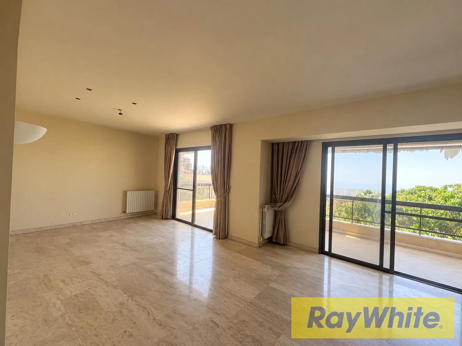Apartment For Sale – Ain Saadeh