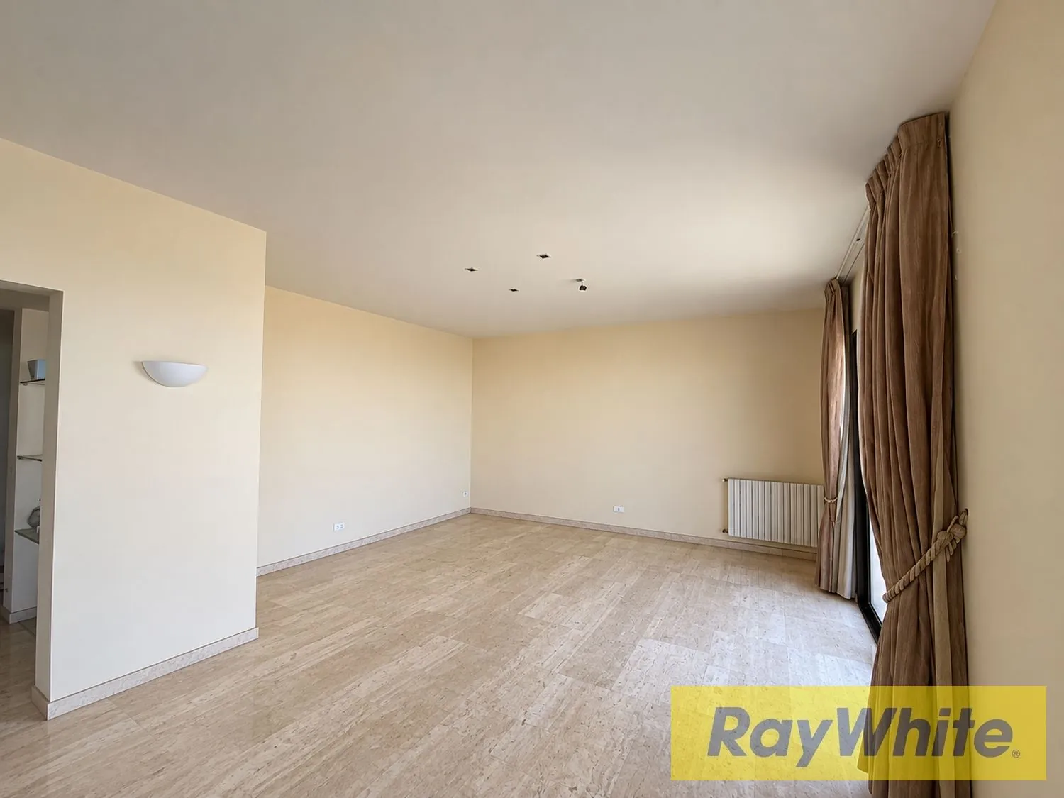Apartment For Sale – Ain Saadeh — الصورة 3