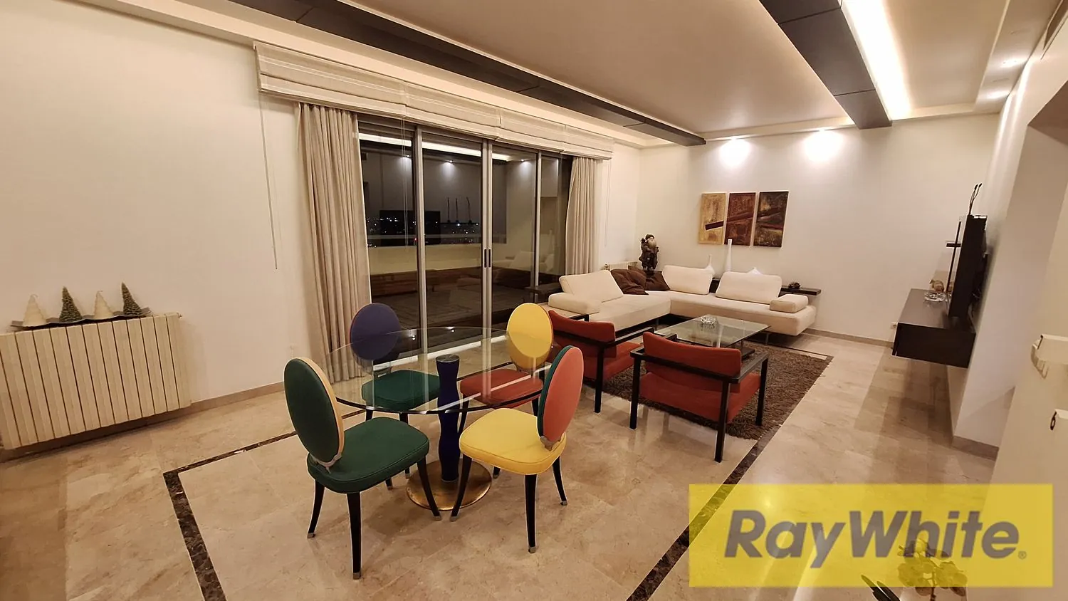 Luxurious Apartment For Rent — photo 2