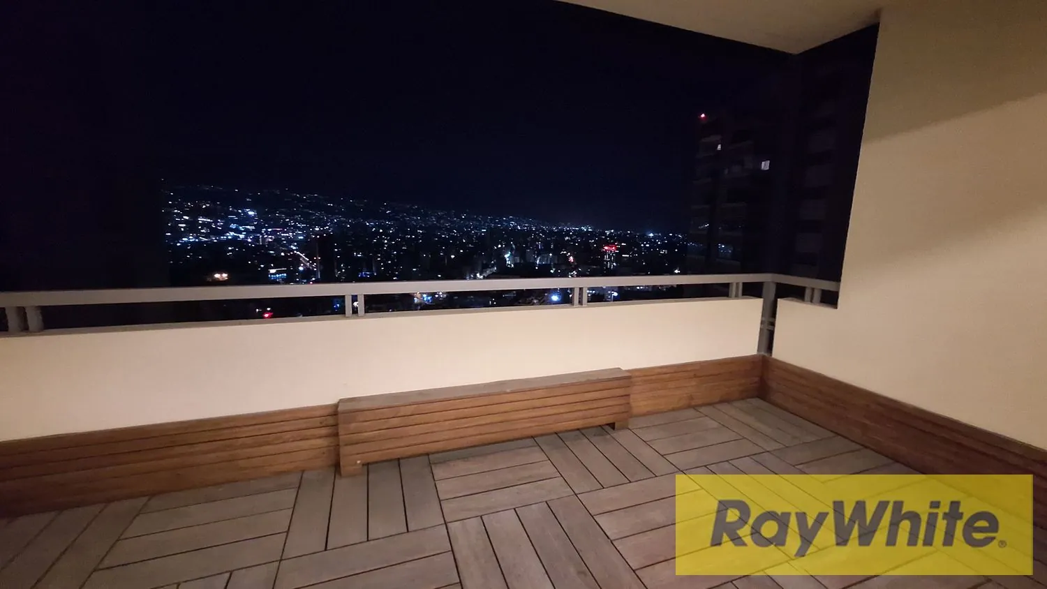 Luxurious Apartment For Rent — photo 3