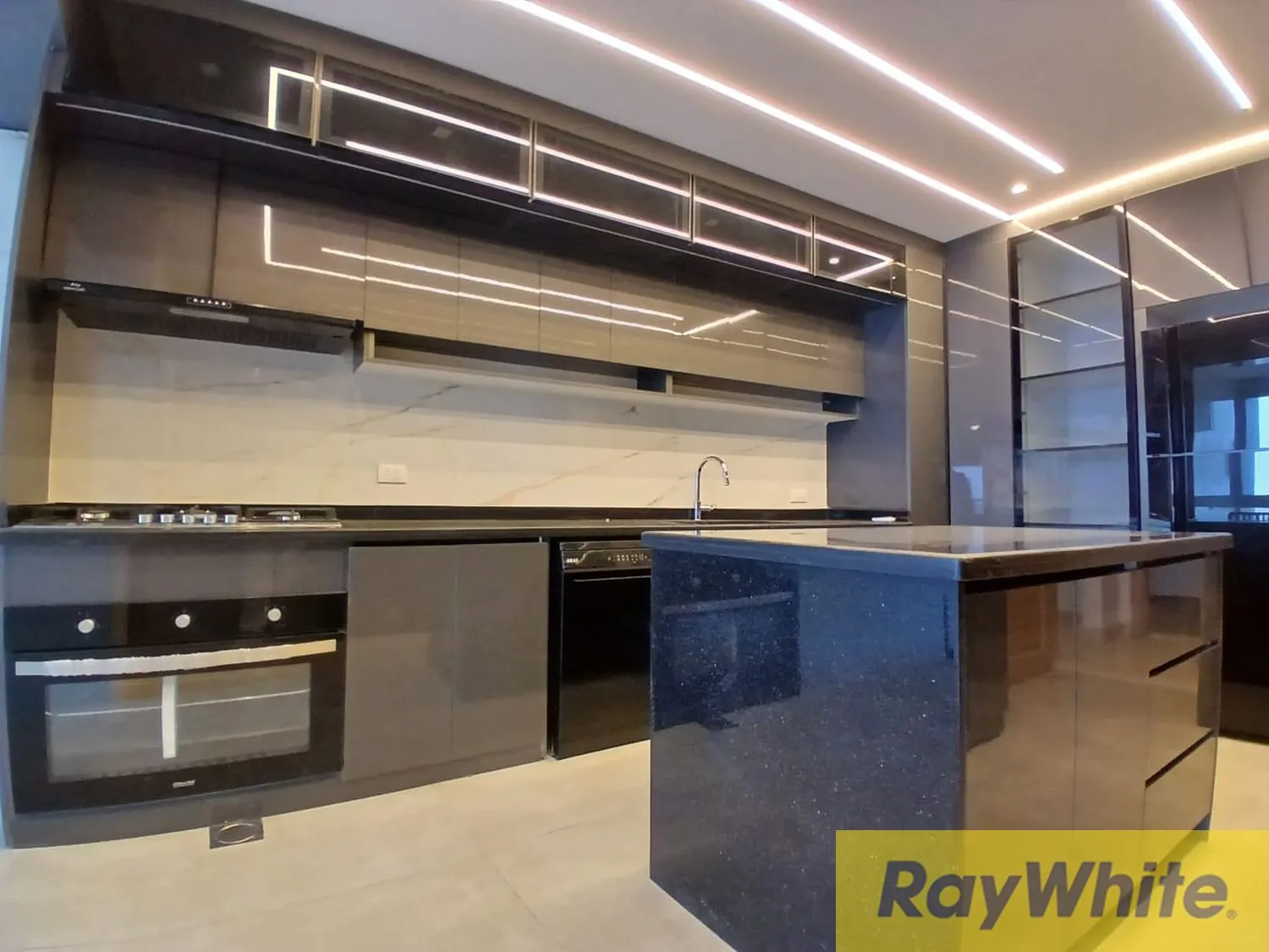 Luxury Apartment For Sale In Ain Al Mraiseh — photo 5