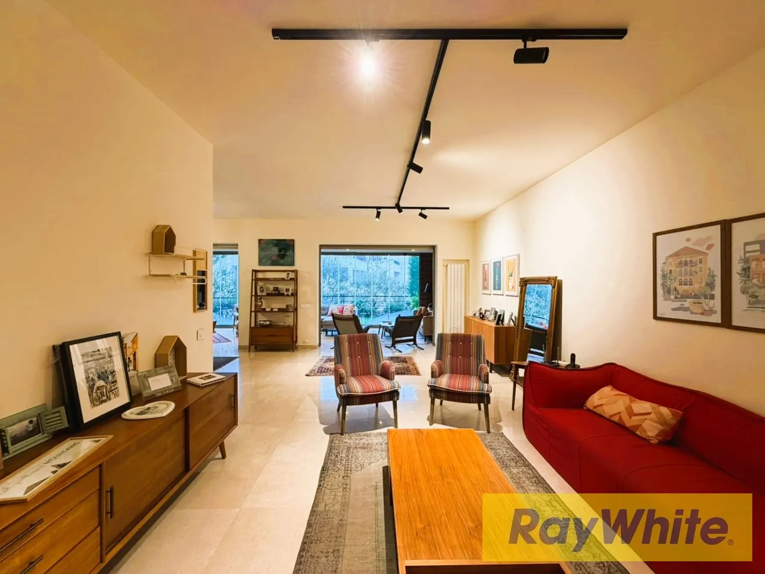 Furnished Duplex With Garden For Rent In Baabdat — الصورة 2