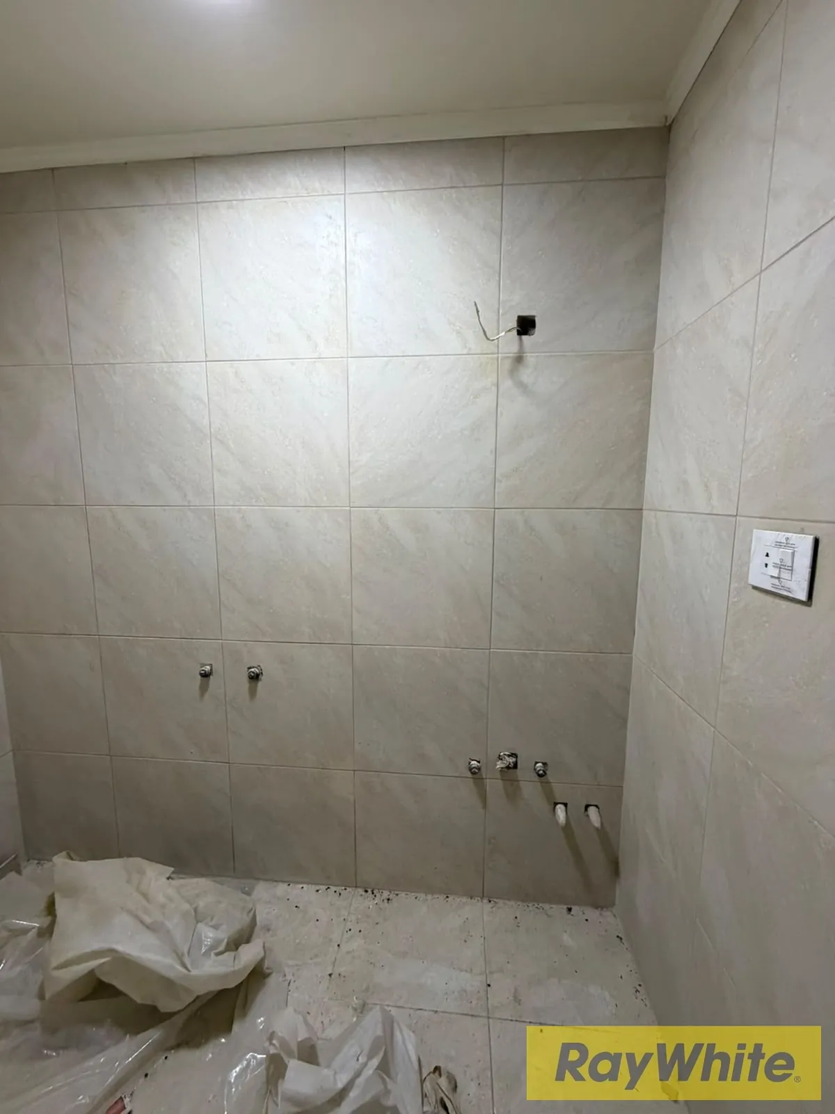 Deluxe Apartment For Sale – Ain El Kharroubeh — photo 5