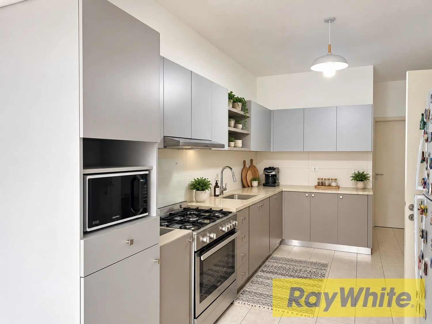 Spacious 200 Sqm Apartment For Sale – Dora — photo 3