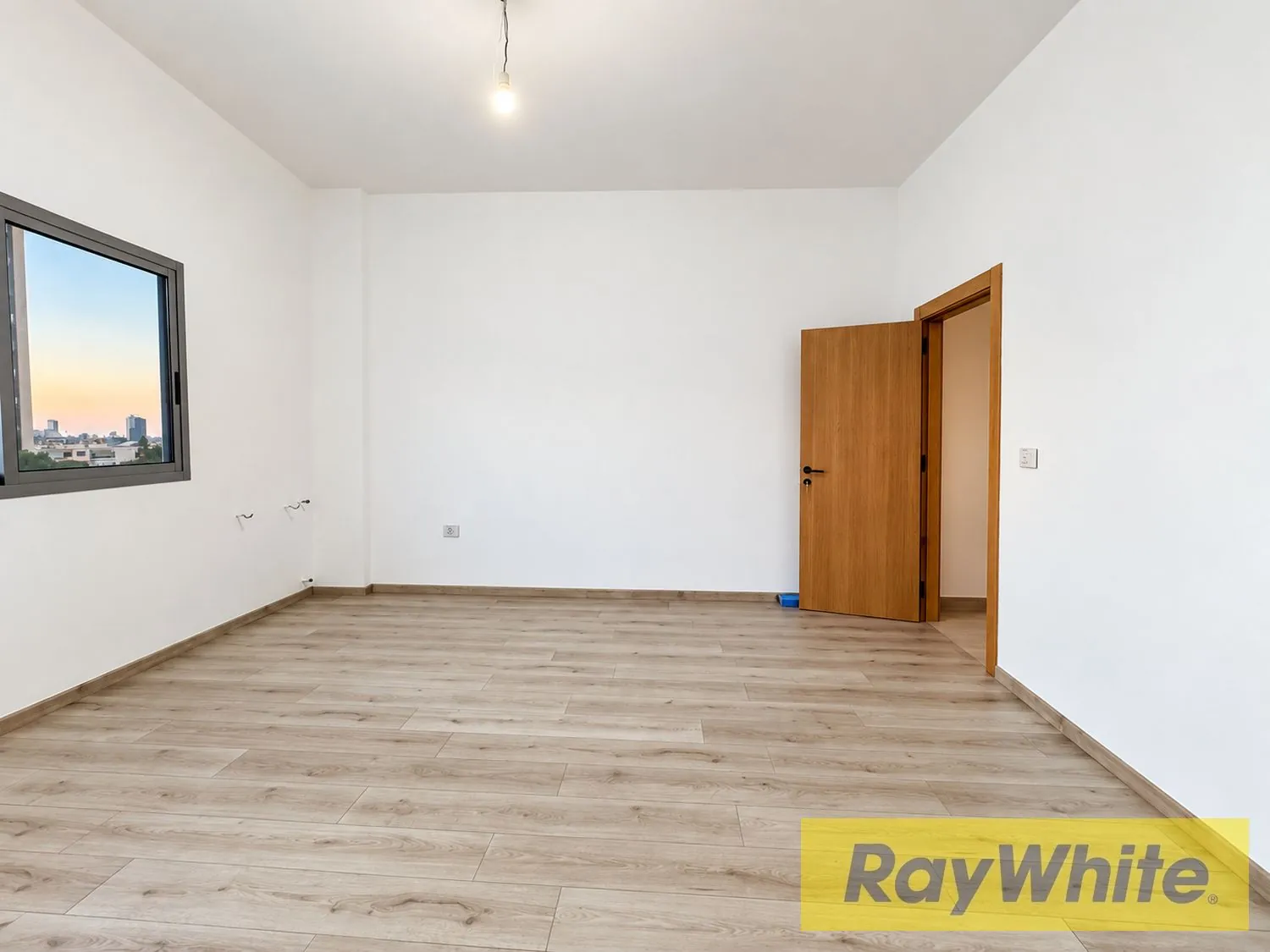 For Sale | Fully Renovated | Horsh Tabet | 280 Sqm — الصورة 5