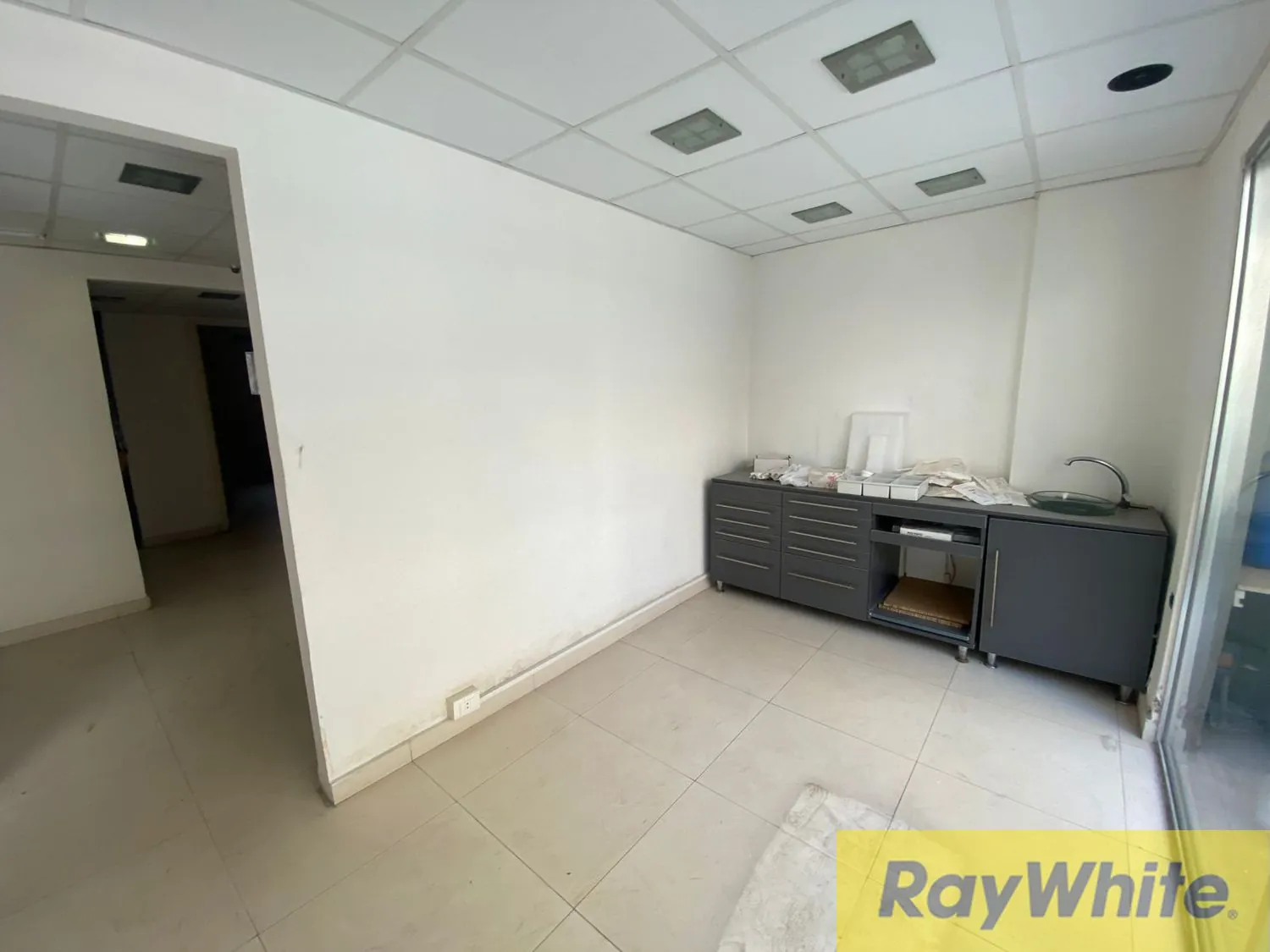 Office For Sale In Koraytem — الصورة 3