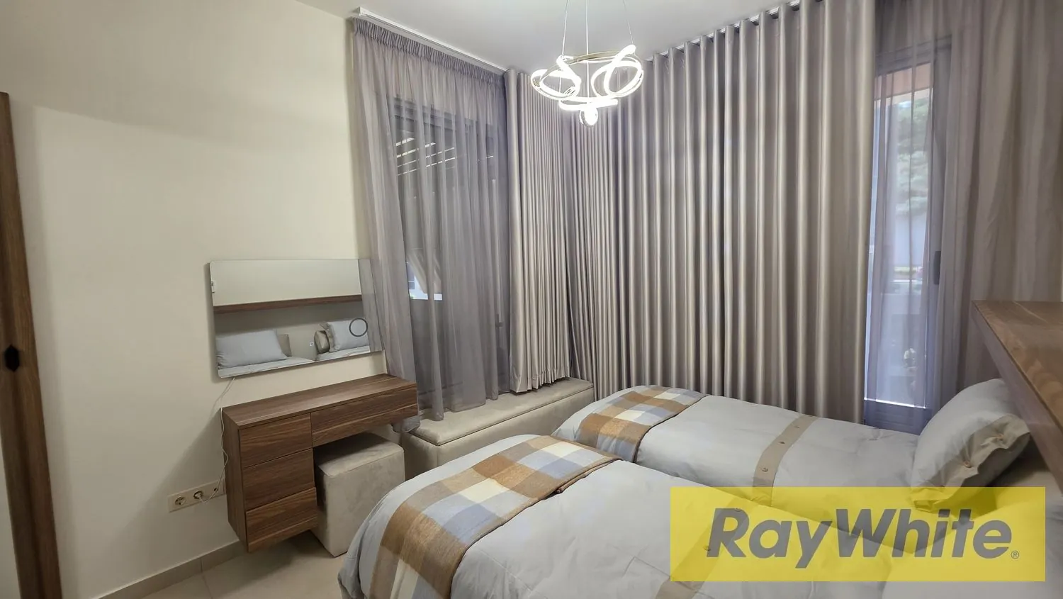 Fully Furnished Apartment For Rent In Louaizeh — الصورة 3