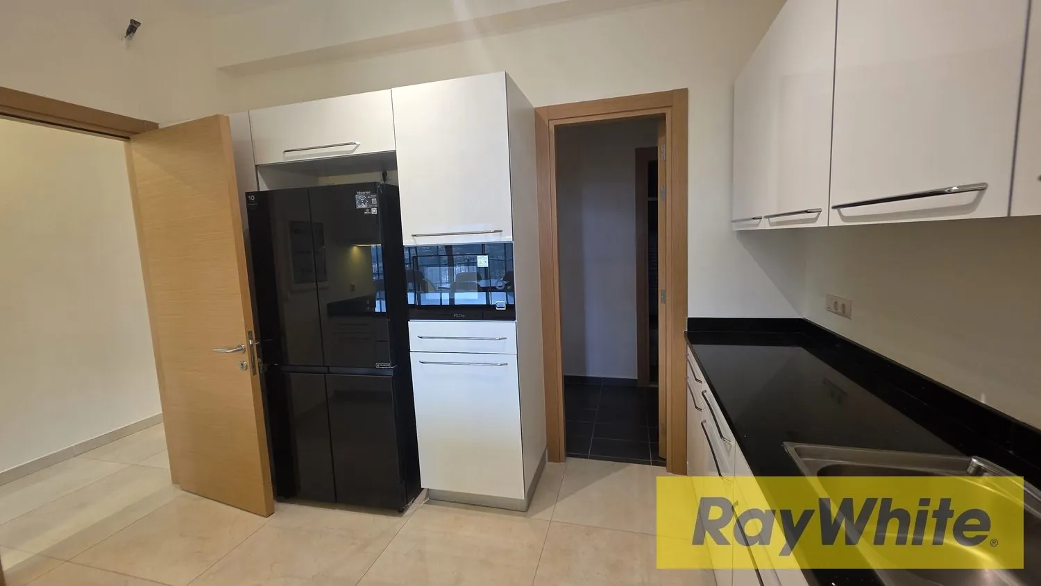 Fully Furnished Apartment For Rent In Louaizeh — الصورة 4