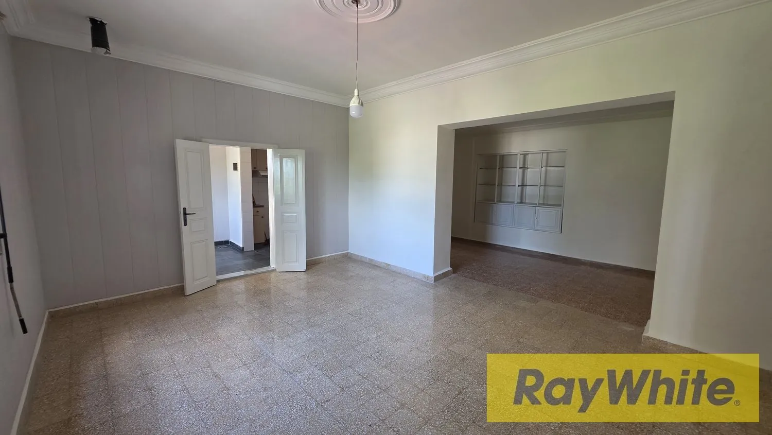 House For Rent In Louaizeh — الصورة 2