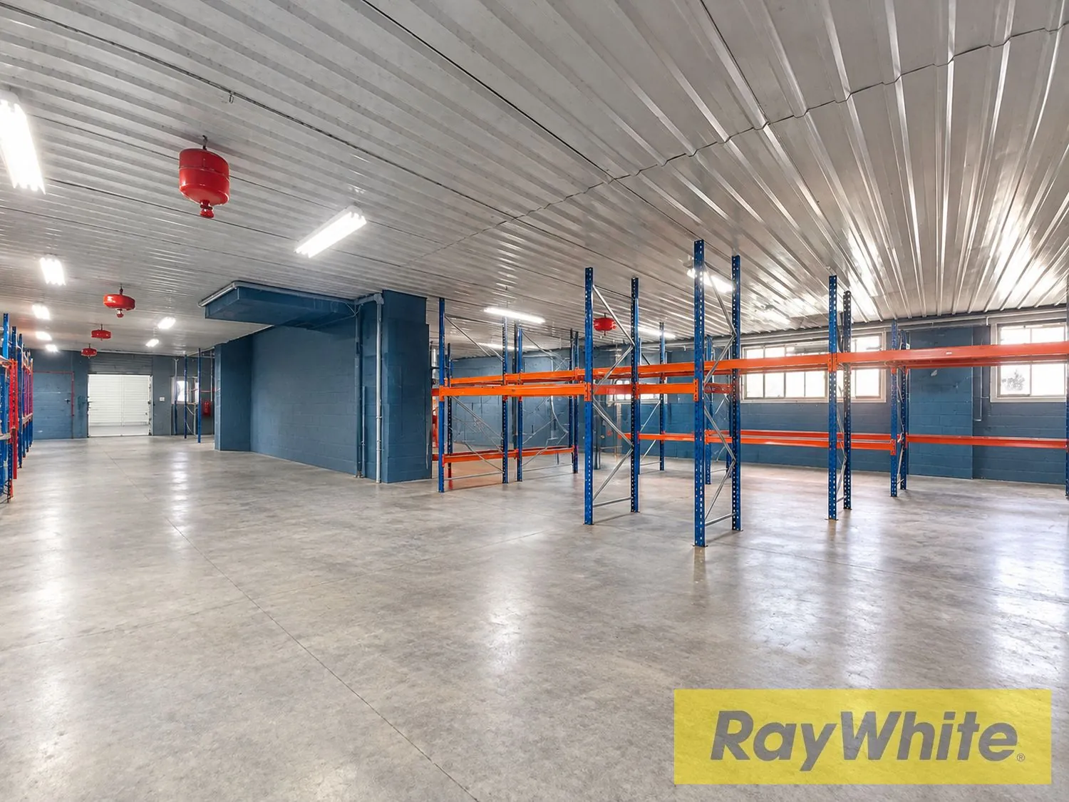 Big Warehouse For Sale In Antelias — photo 3