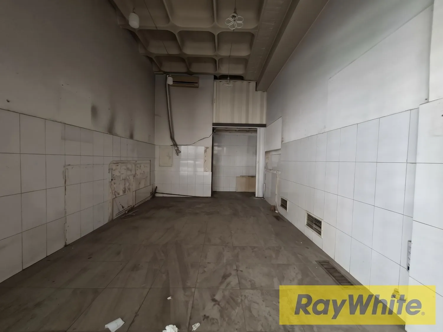 Shop For Sale In Zalka Souk | Prime Location — photo 2