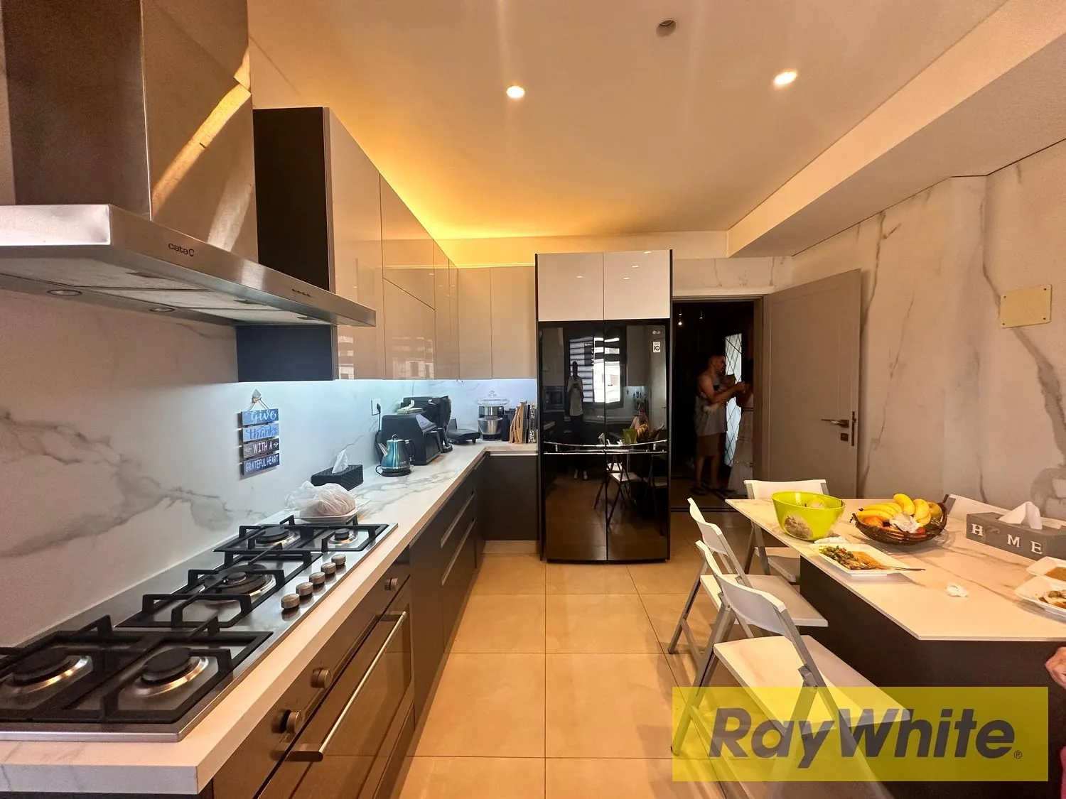 Luxury Apartment For Sale – Jnah (near Spinneys) — photo 5