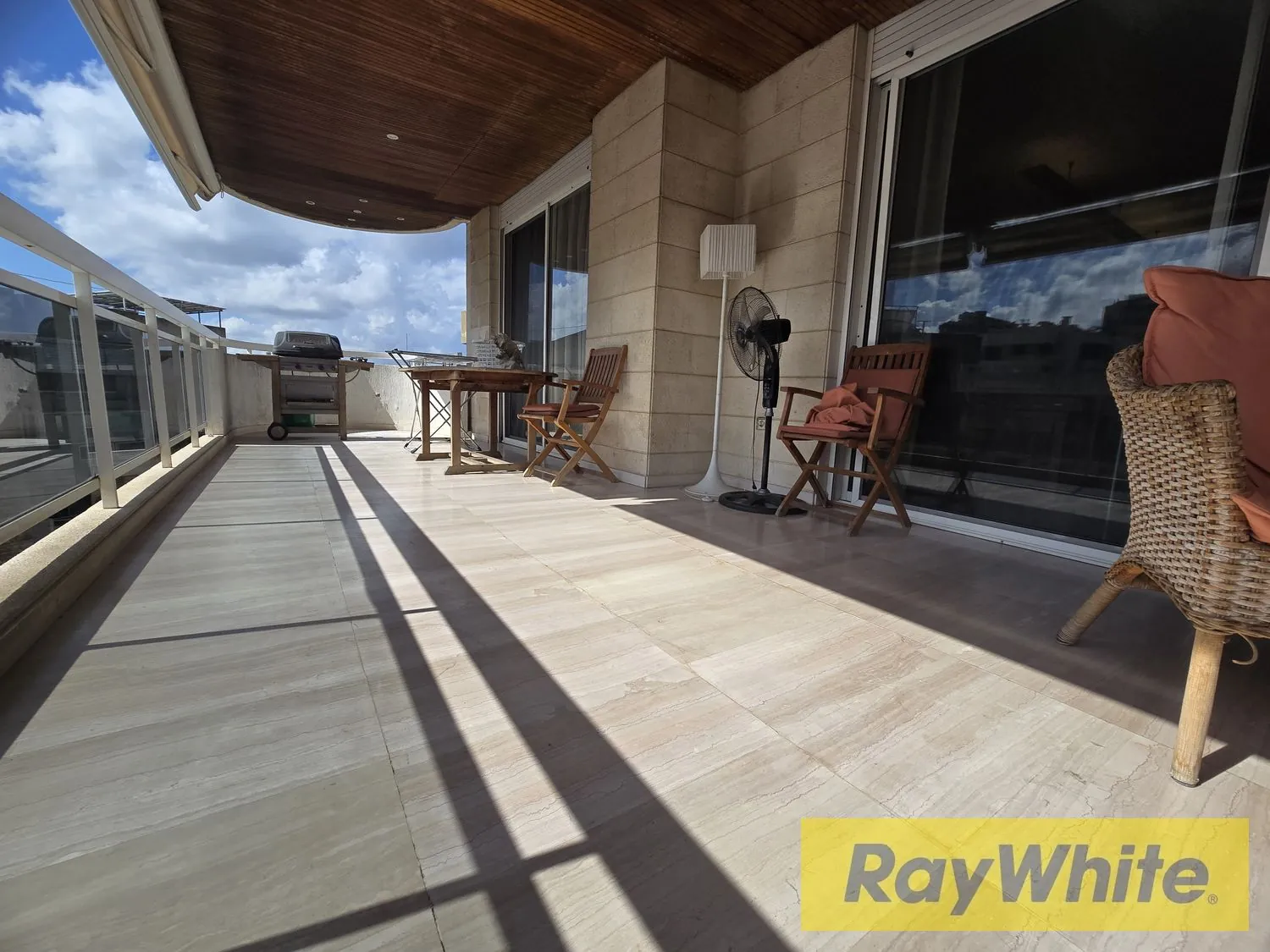 Luxurious Apartment For Sale In Biyada | Prime Location — الصورة 5