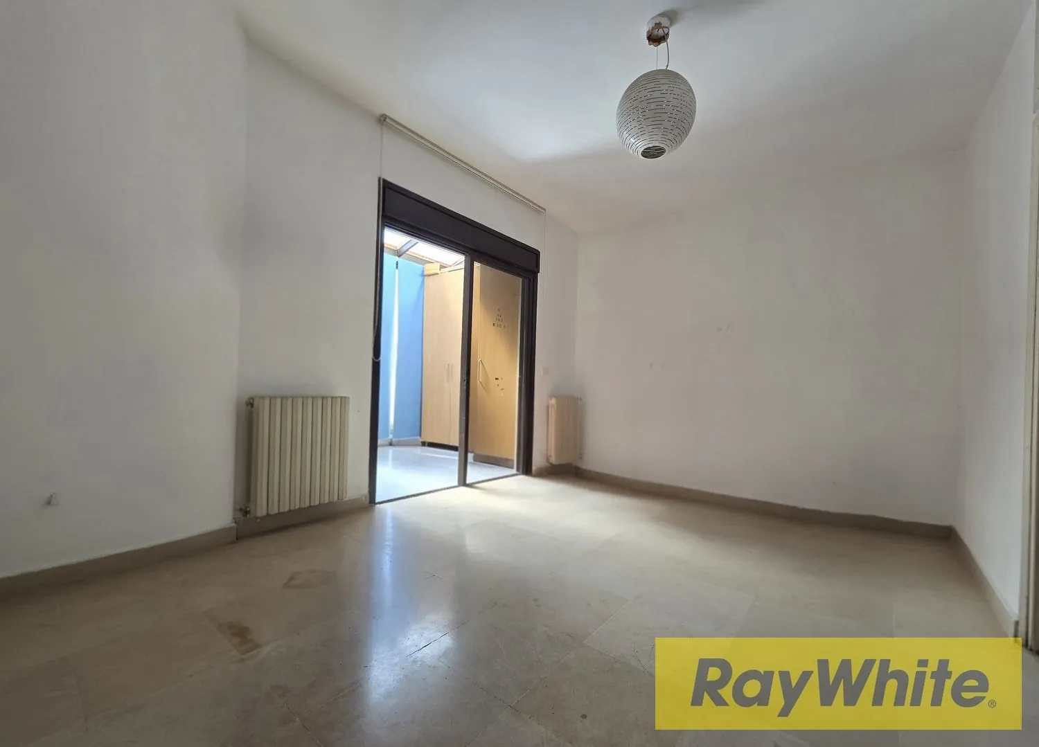 Duplex For Sale In Sassine — الصورة 3