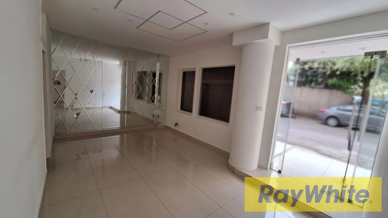 Shop For Rent In Achrafieh | Prime Location — photo 1
