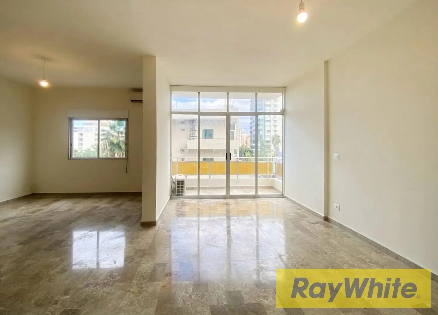 Apartment For Sale In Antelias | Walking Distance From Highway And Spinneys The Hub — الصورة 5
