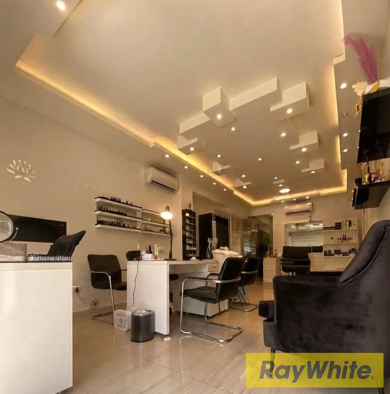 Fully Furnished Shop For Rent In Aoukar, Haret El Belleneh — photo 3