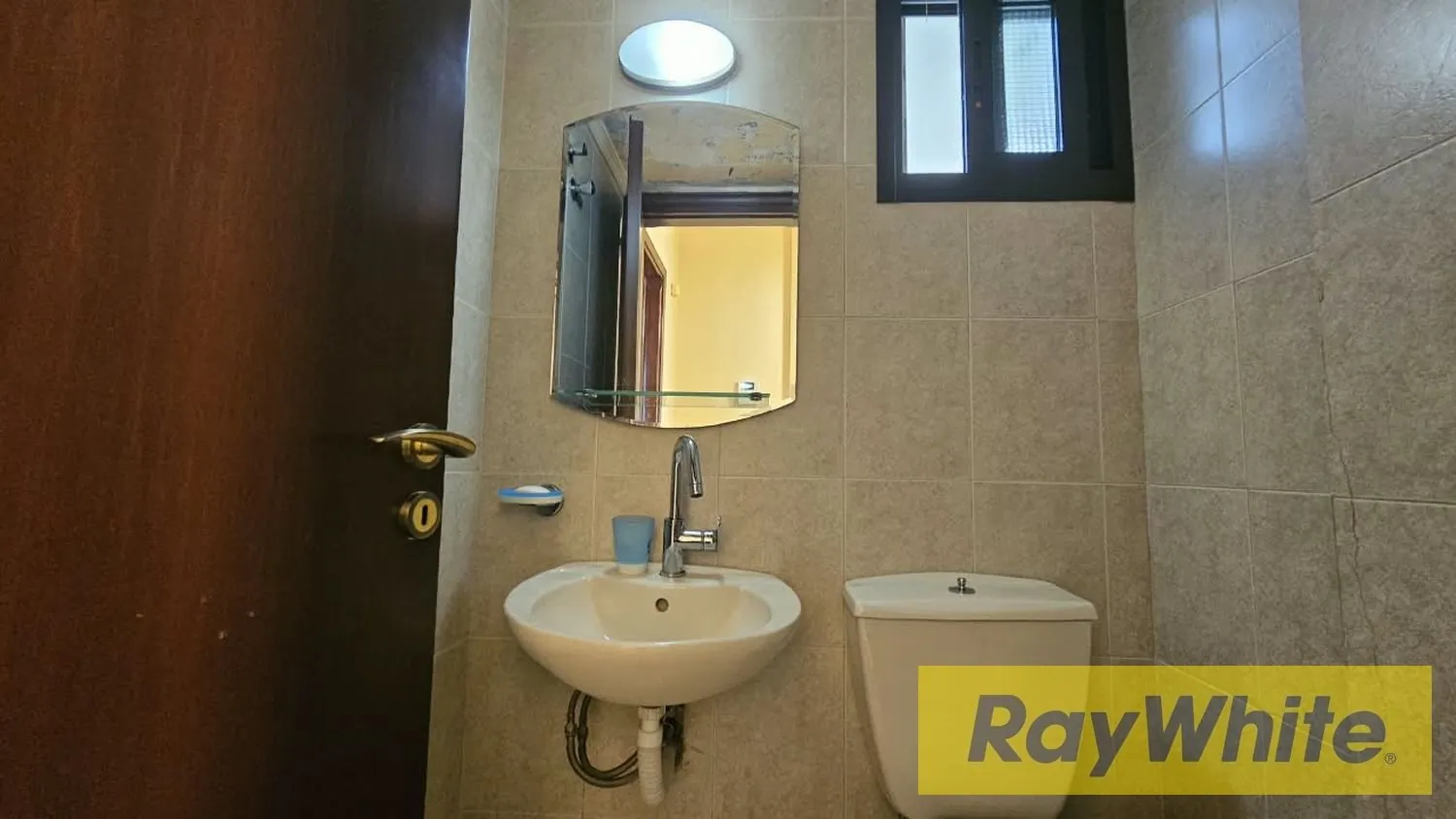 Apartment For Sale In Hazmieh — الصورة 5