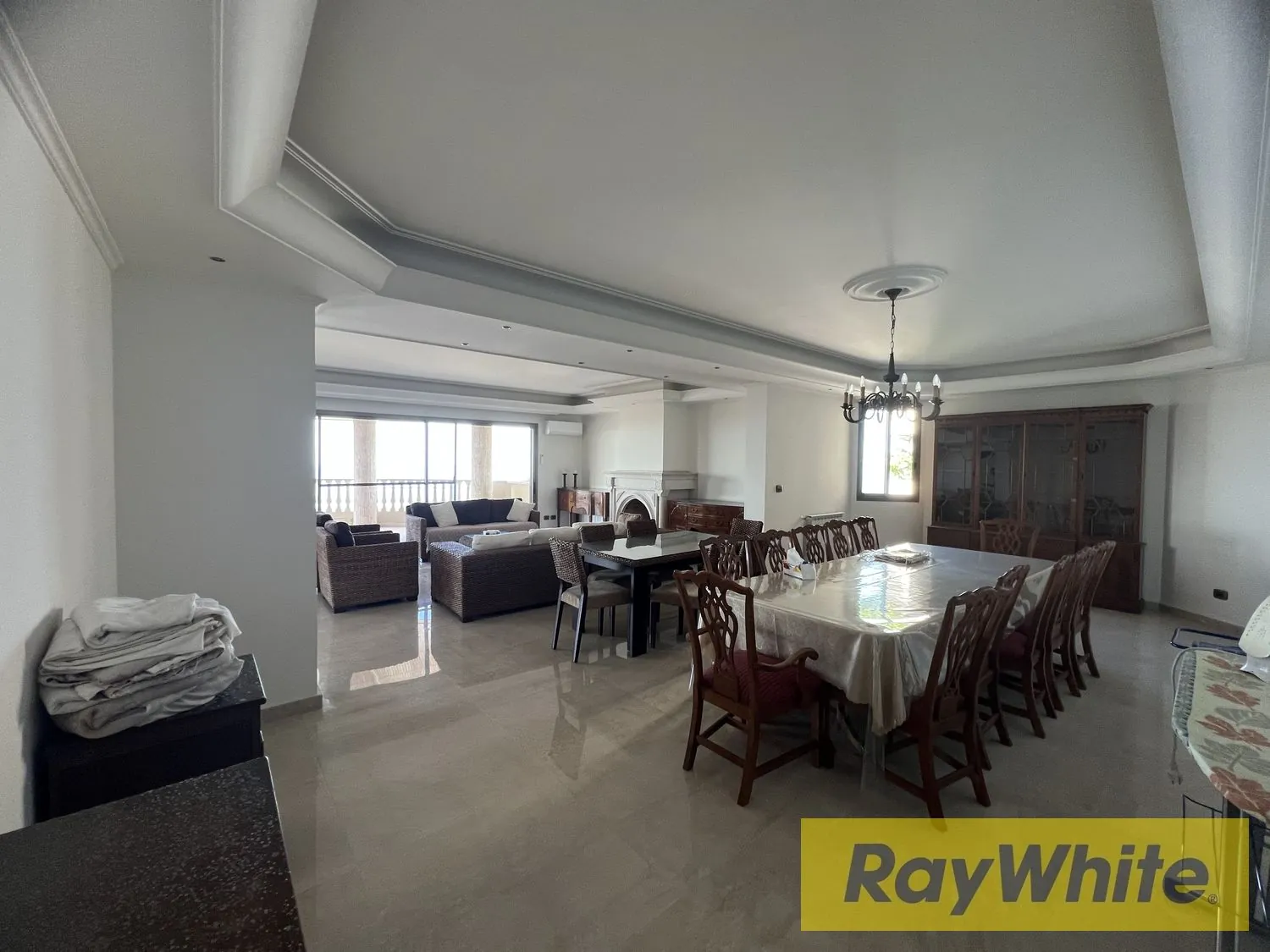 Luxury Furnished Apartment For Rent In Biyada | Open Sea View — الصورة 3