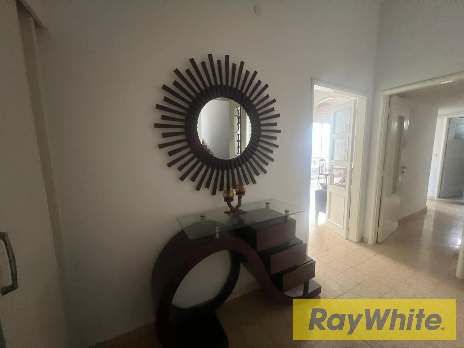 Apartment For Rent In Achrafieh, Sursock — الصورة 3