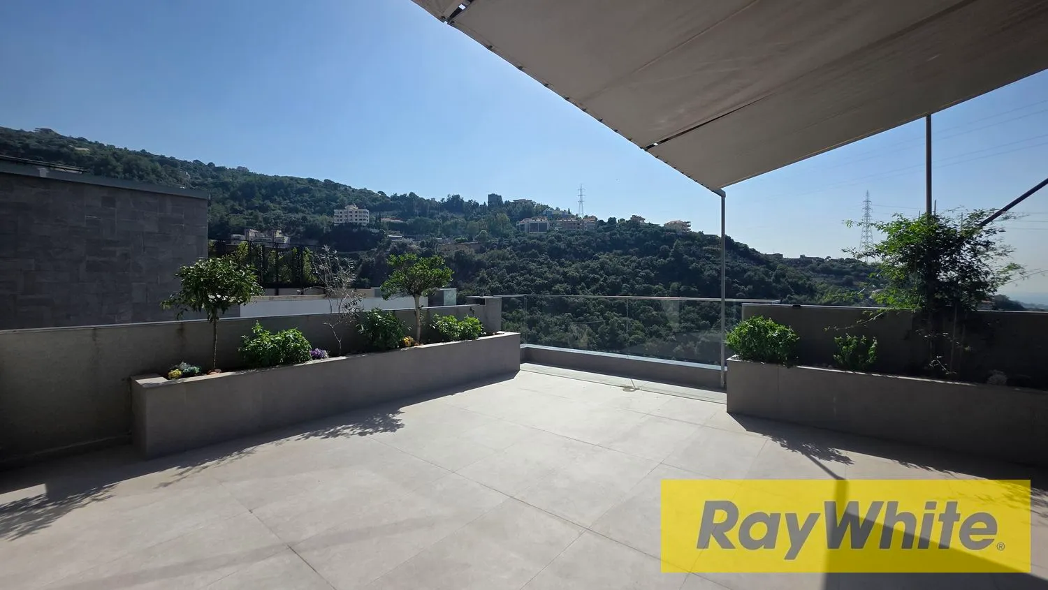 Duplex For Sale In Jamhour | Terrace | Panoramic Views — الصورة 2