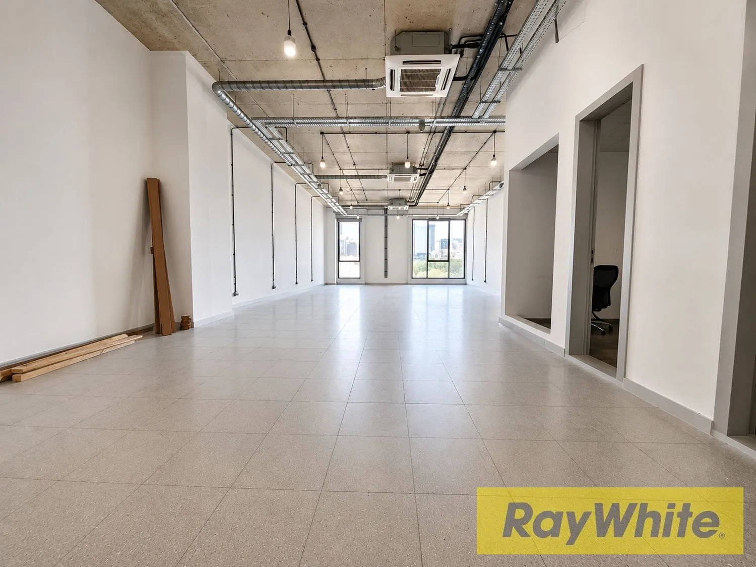 Office For Rent In Zalka | Seaside Highway — الصورة 2