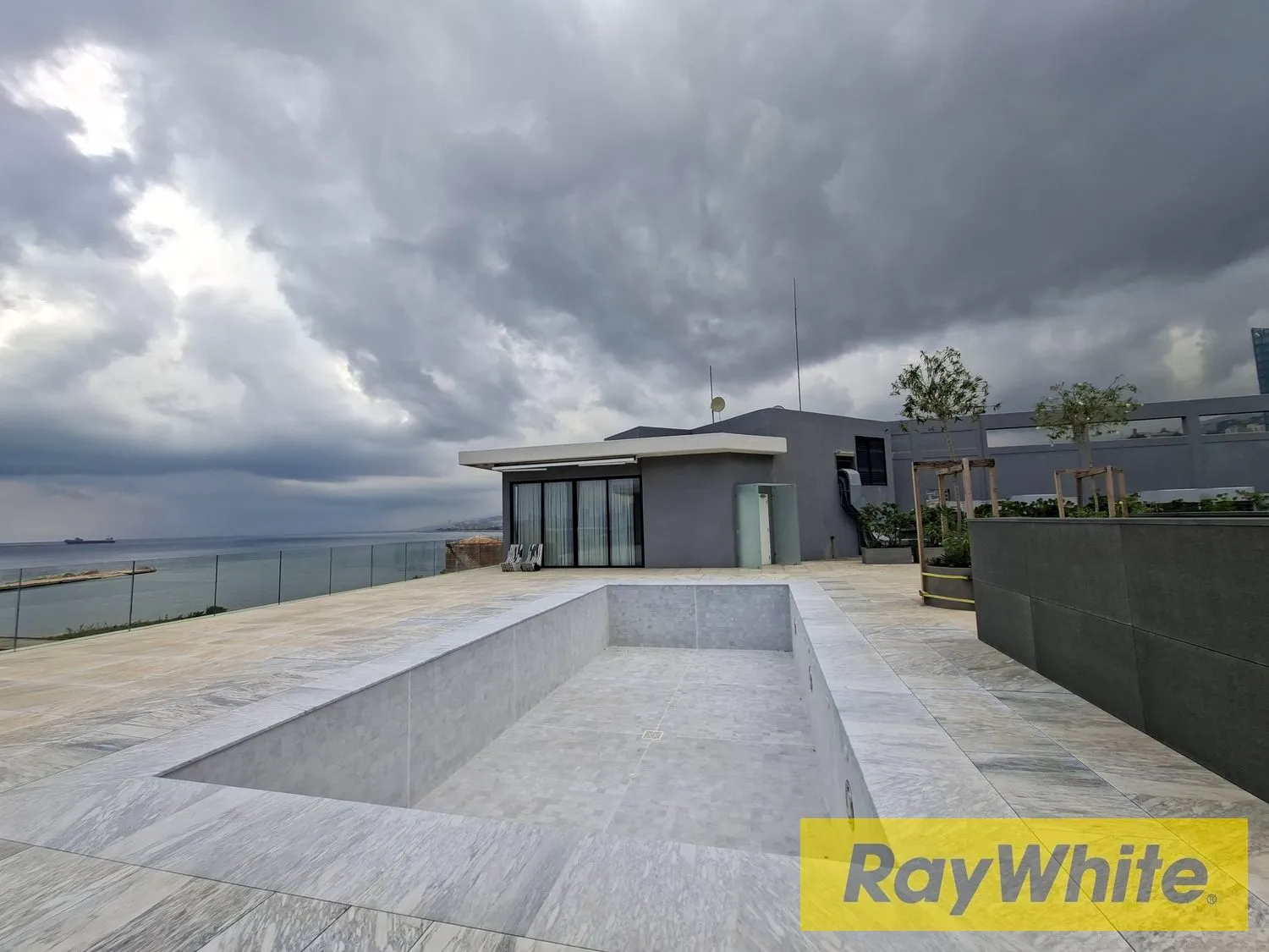 Exclusive Seaview Penthouse For Rent In Zalka | Full Details In Description — الصورة 5