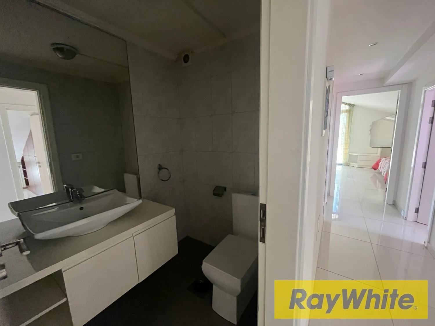 Fully Furnished Apartment For Rent In Ain Saadeh — الصورة 3