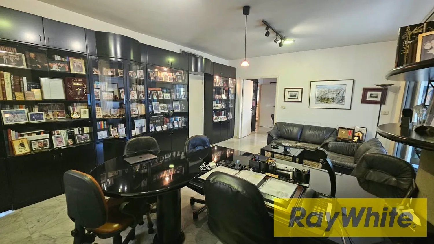 Office For Rent In Achrafieh Sassine — الصورة 2