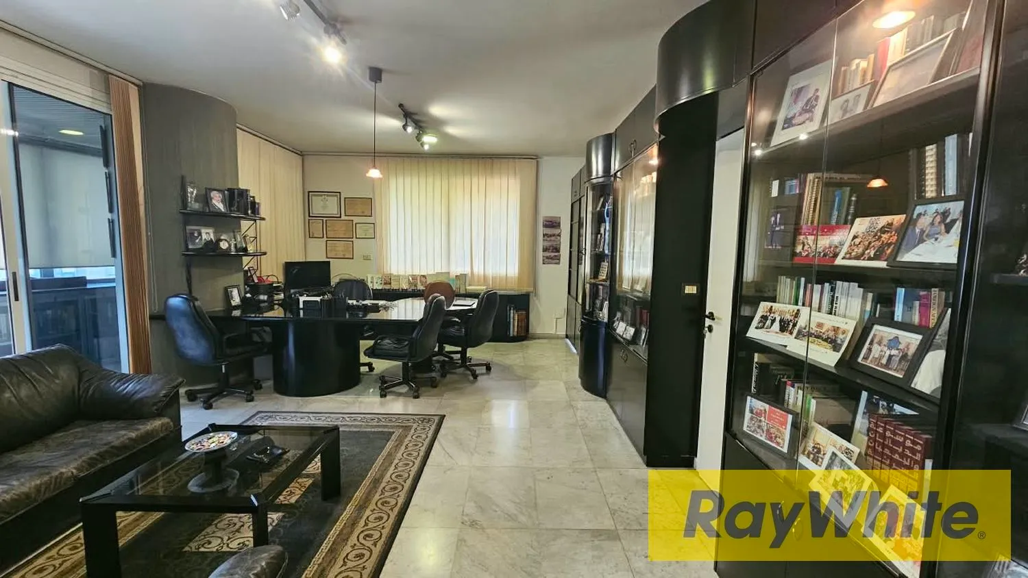 Office For Rent In Achrafieh Sassine — الصورة 4