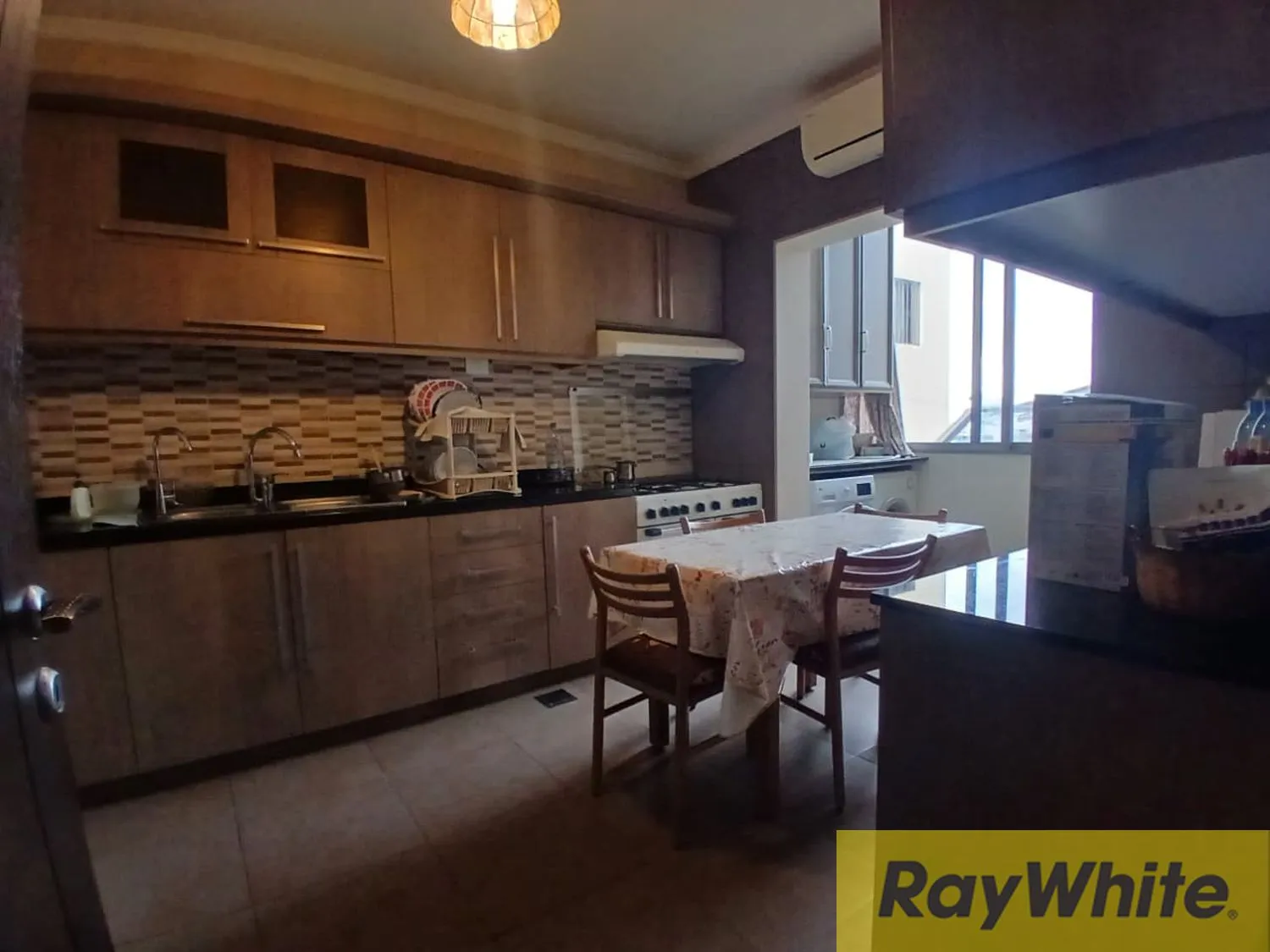 Apartment For Sale In Aicha Bakkar — الصورة 4