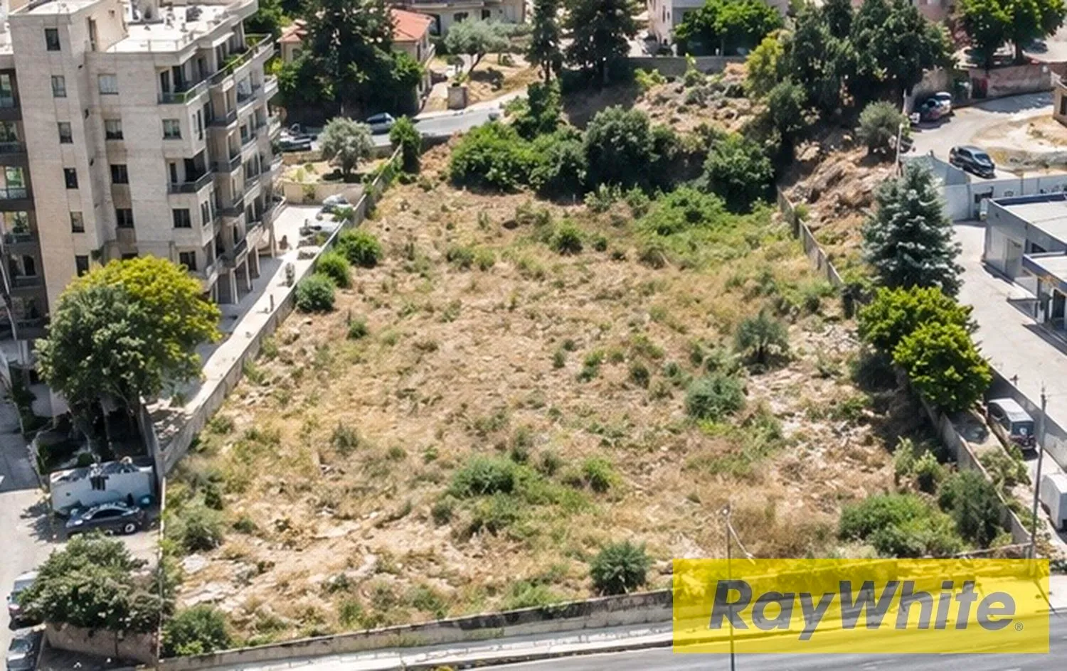 Land For Rent In Zalka — الصورة 2