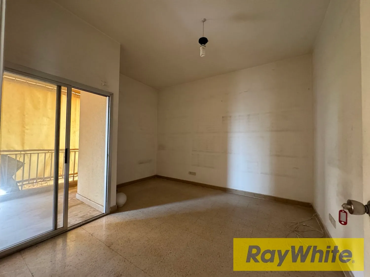 100 Sqm Office For Sale In Horsh Tabet, Sin El Fil