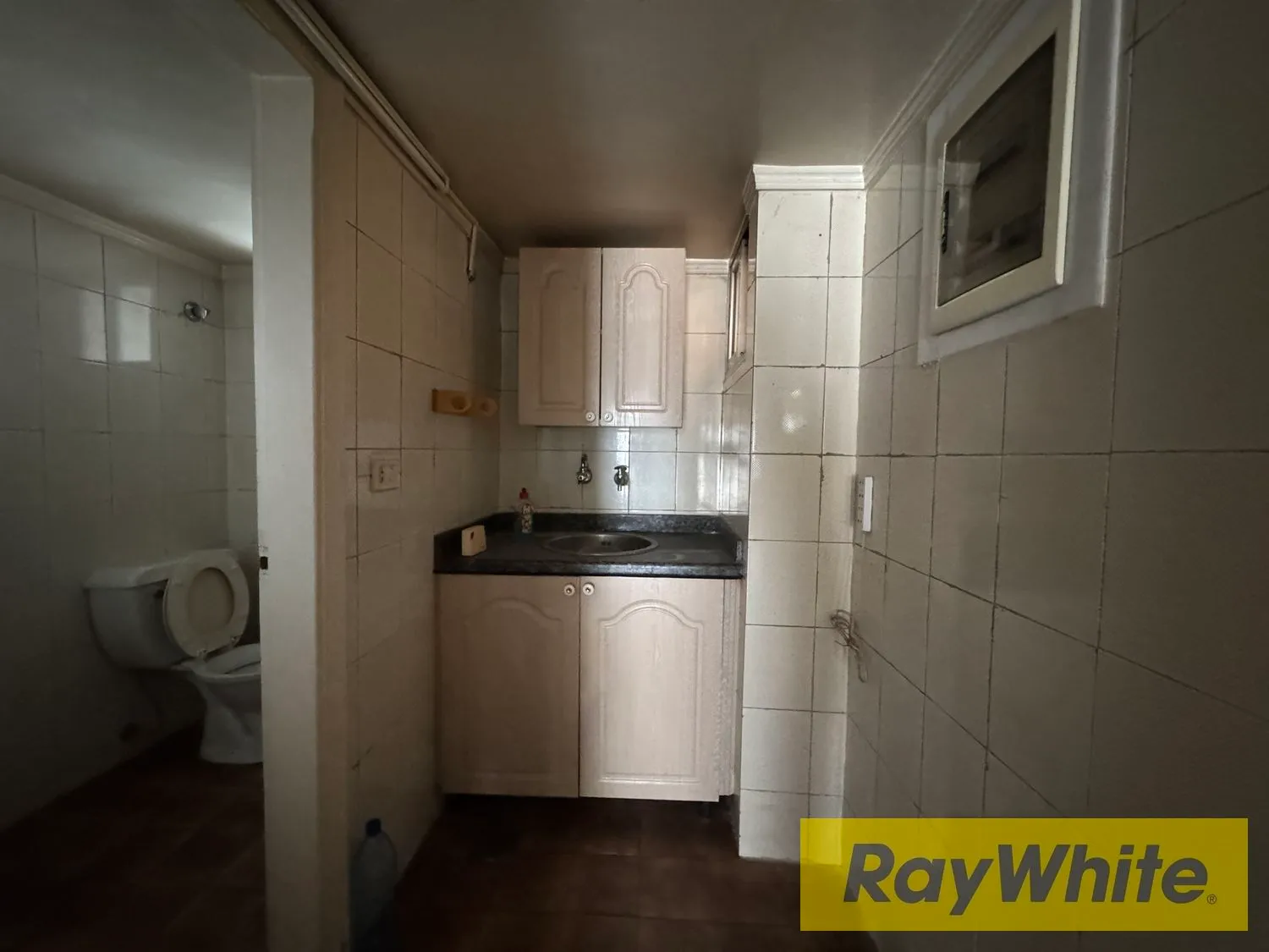 100 Sqm Office For Sale In Horsh Tabet, Sin El Fil — الصورة 3