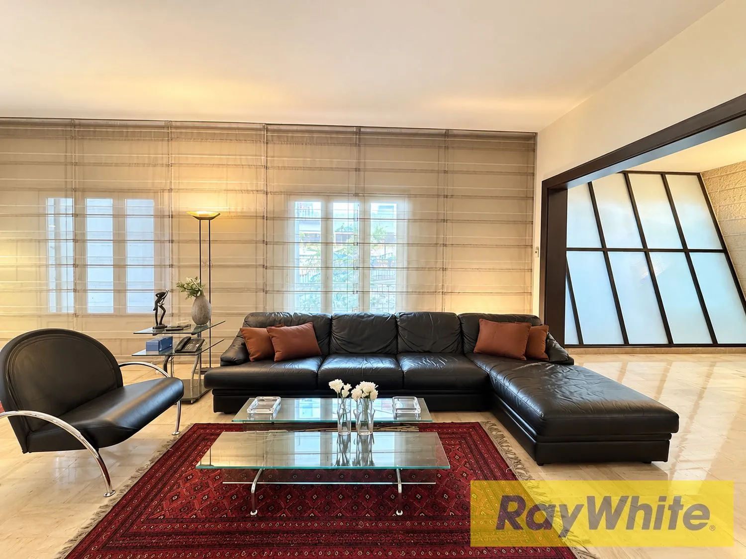 Furnished 300 Sqm Office For Rent In Horsh Tabet — الصورة 2